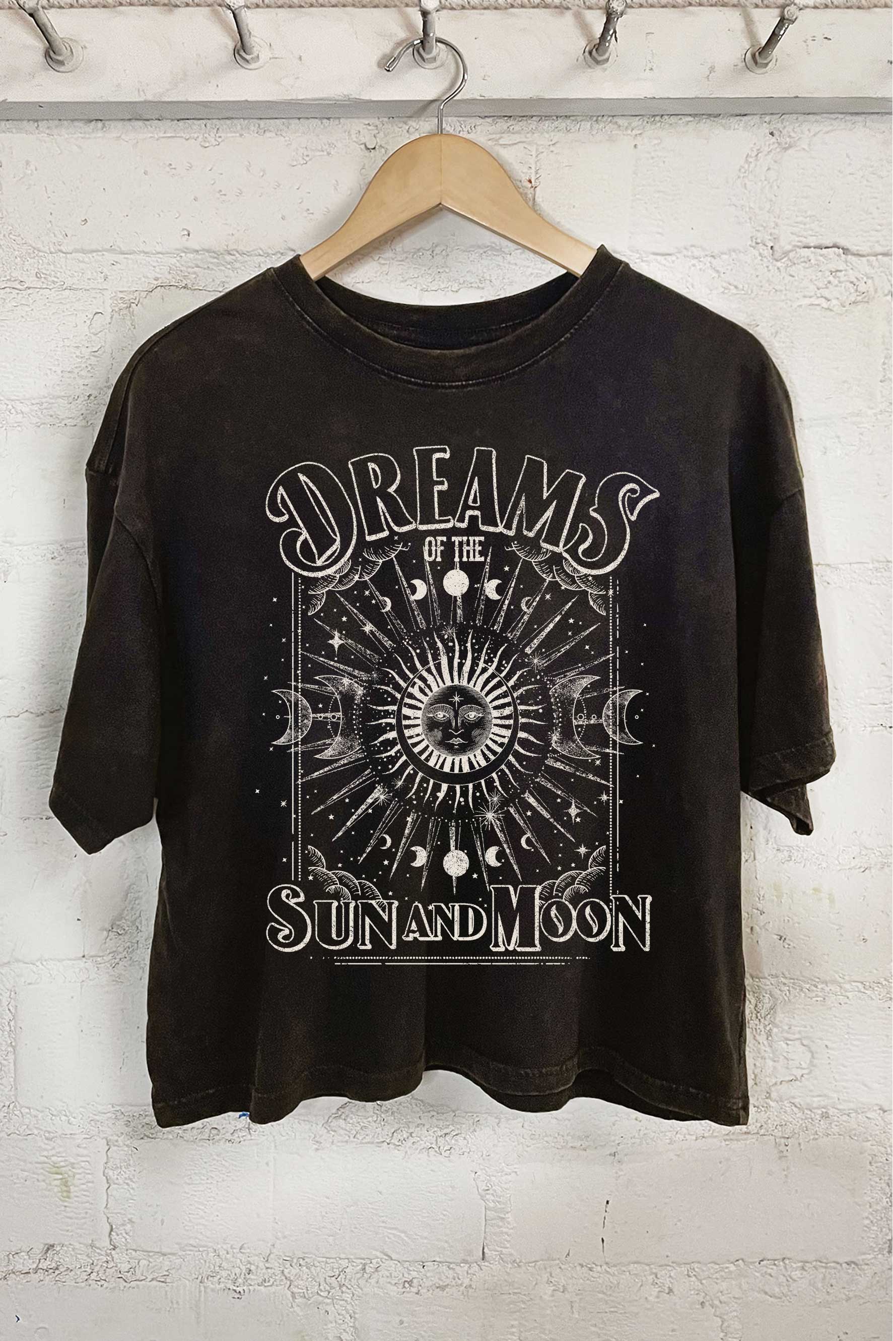 DREAM OF THE SUN AND MOON GRAPHIC MINERAL WASHED CROP TOP: BLACK