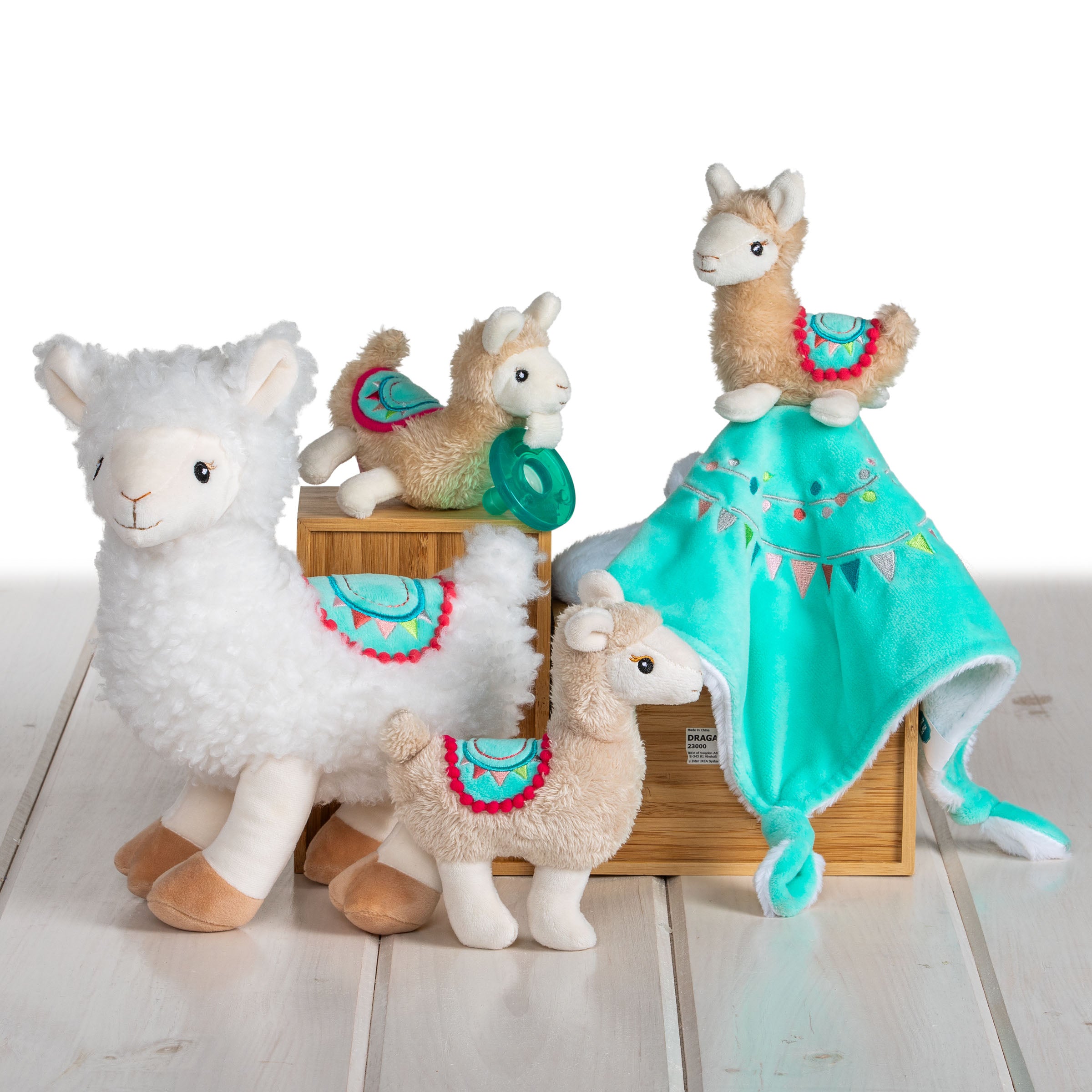 Lily Llama Rattle Blanket