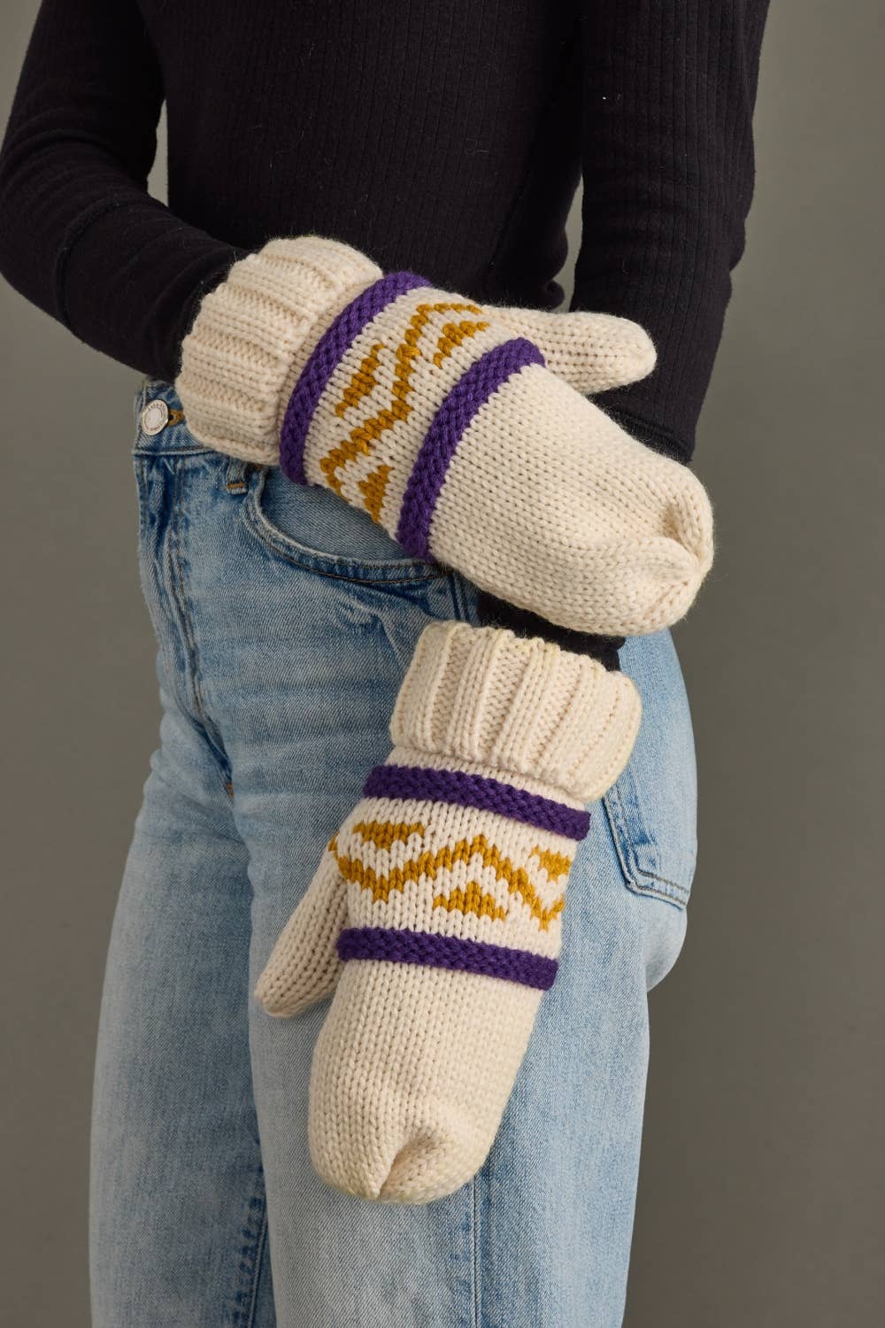 Minnesota Cream, Purple & Gold Patterned Mittens