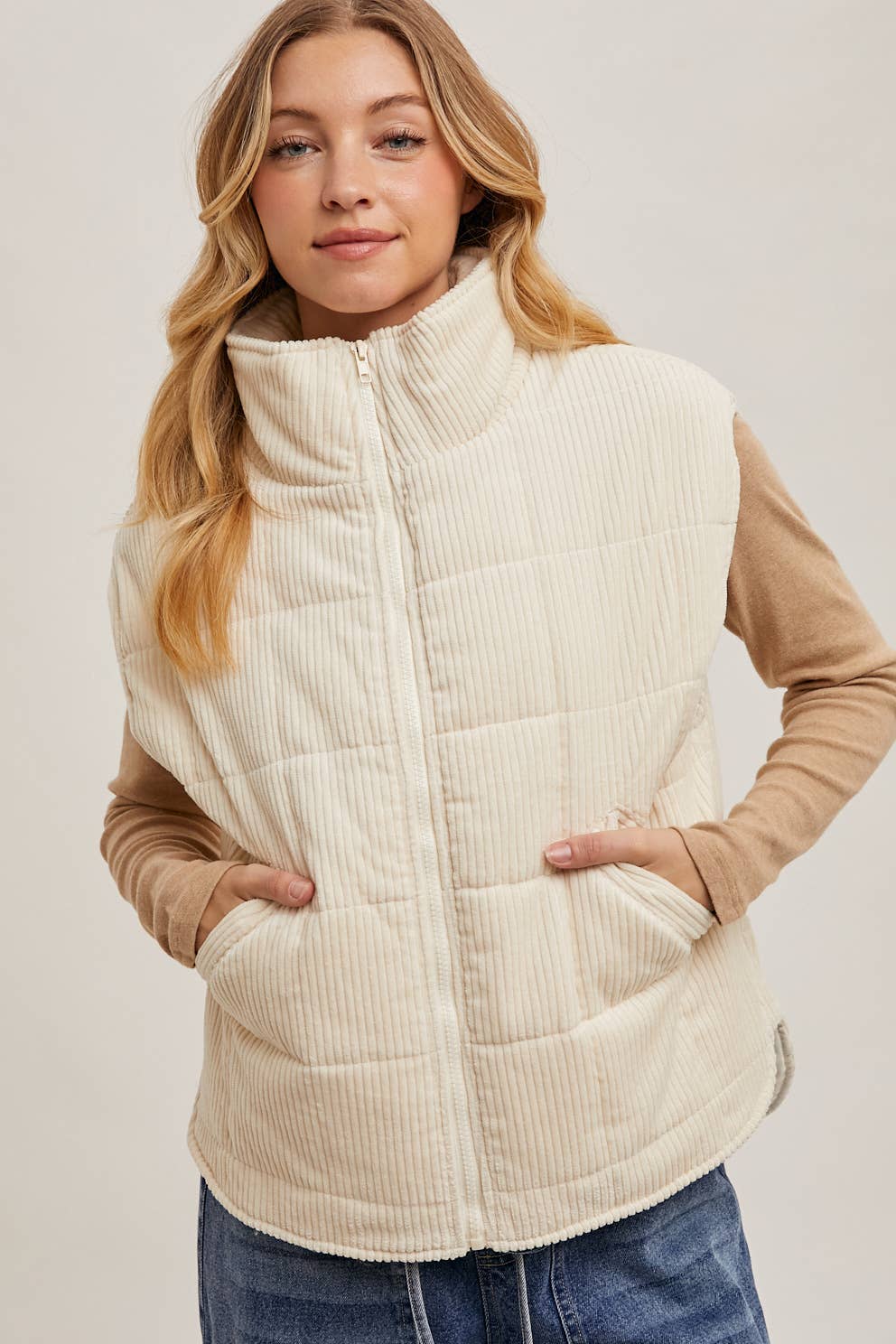 CORDUROY QUILTED PUFFER VEST: CAMEL / M