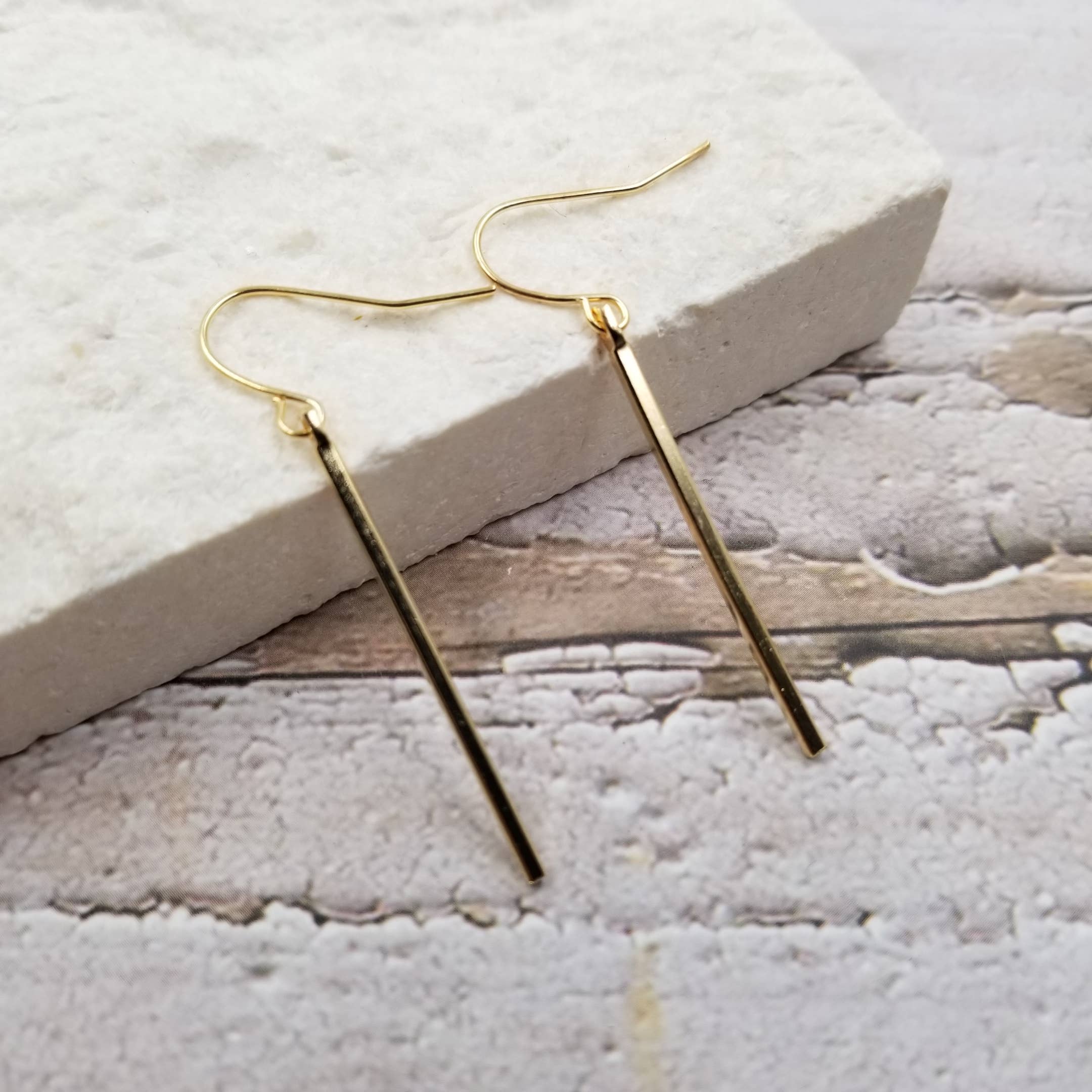 Metal Stick Earrings: Gold