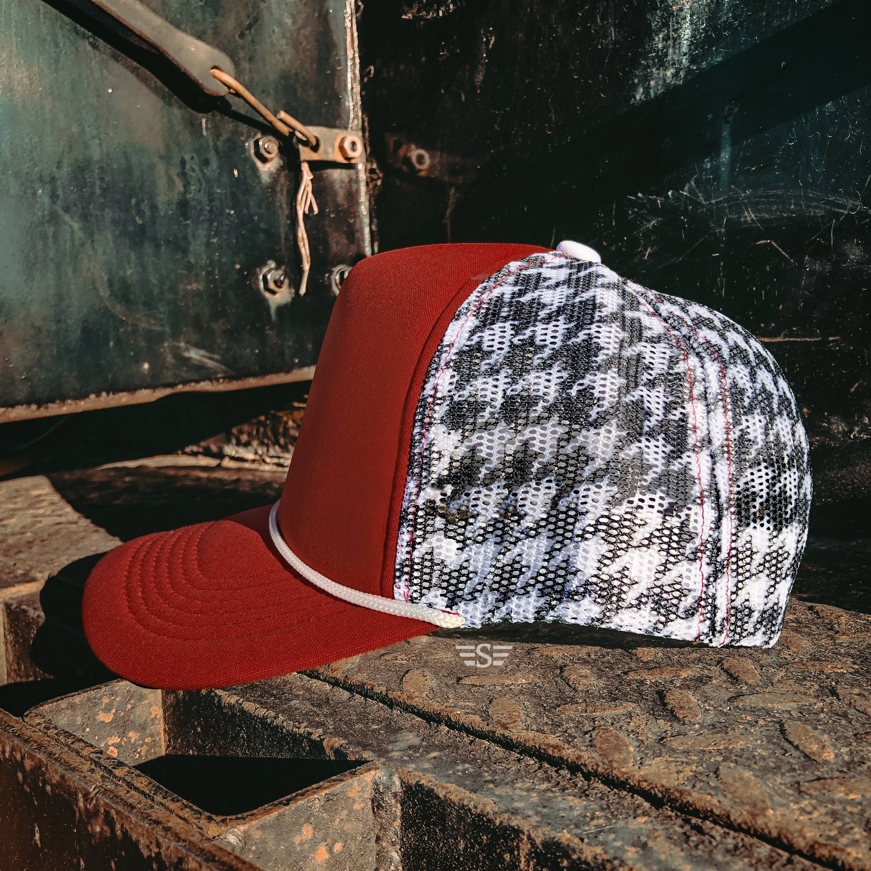 Houndstooth Mesh Back Baseball Hat