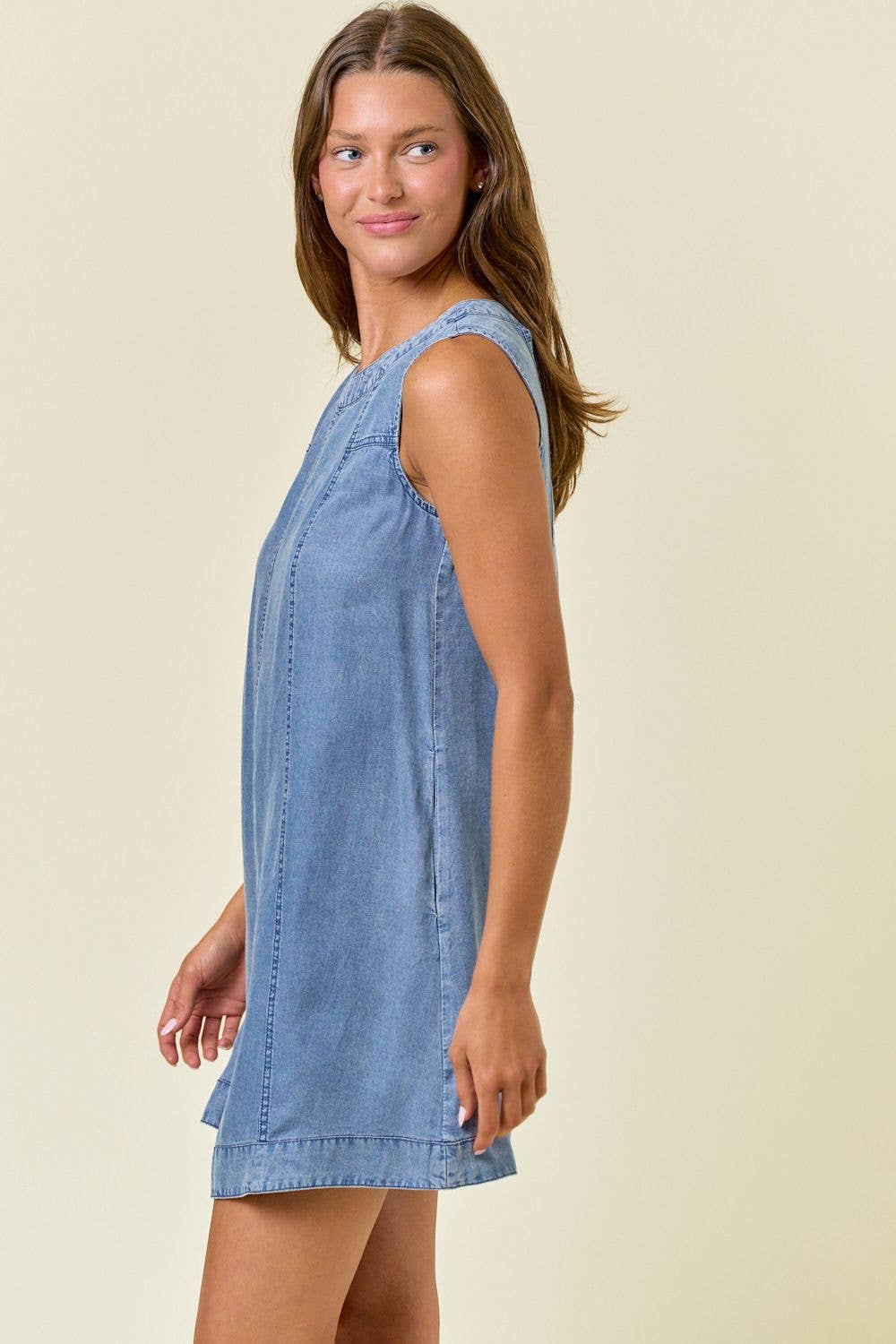 Chambray Round Neckline Sleeveless A-Line Mini Dress -28027D: LT.DENIM / M