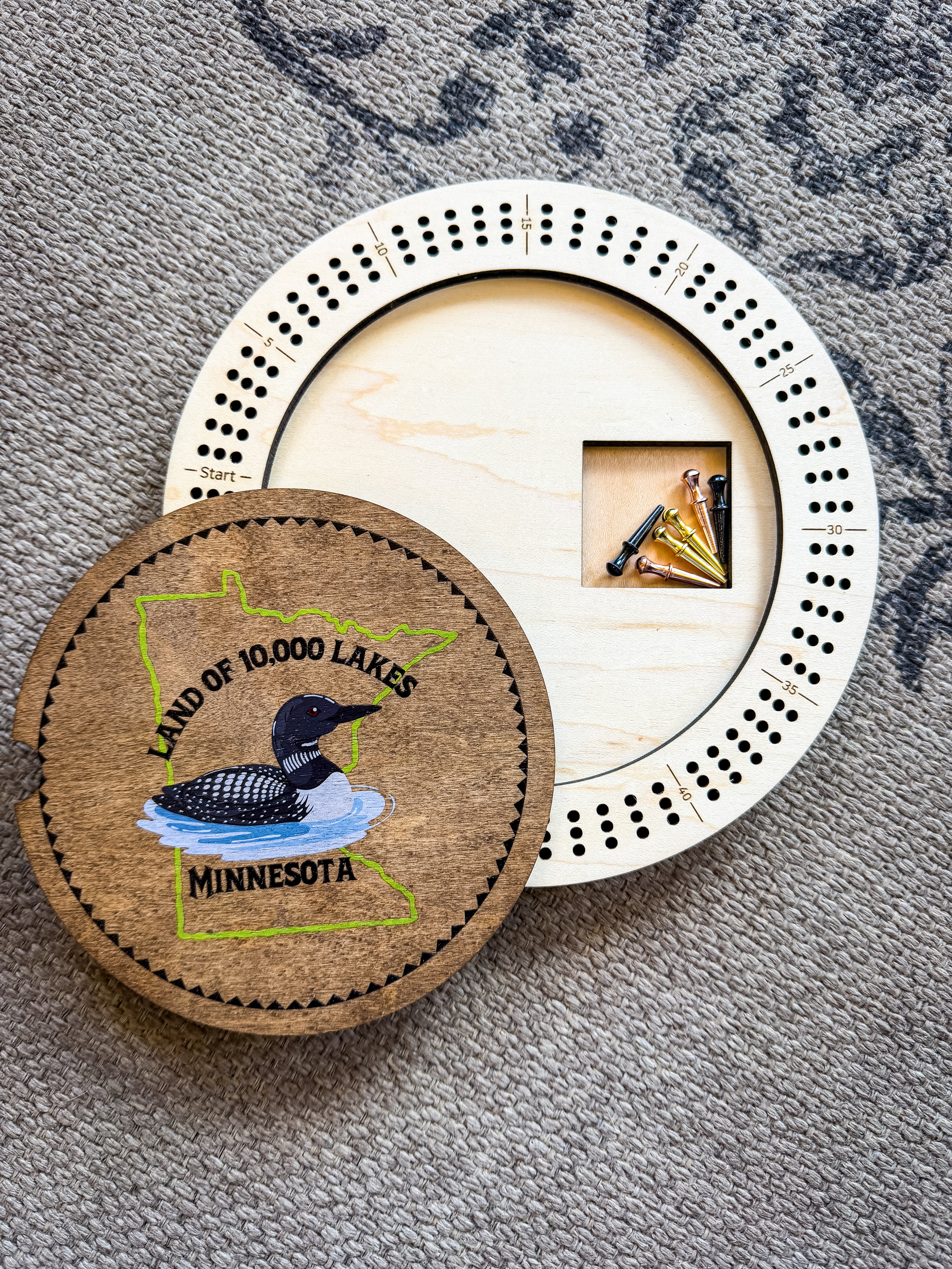 Minnesota Land of 10,000 Lakes Cribbage Board