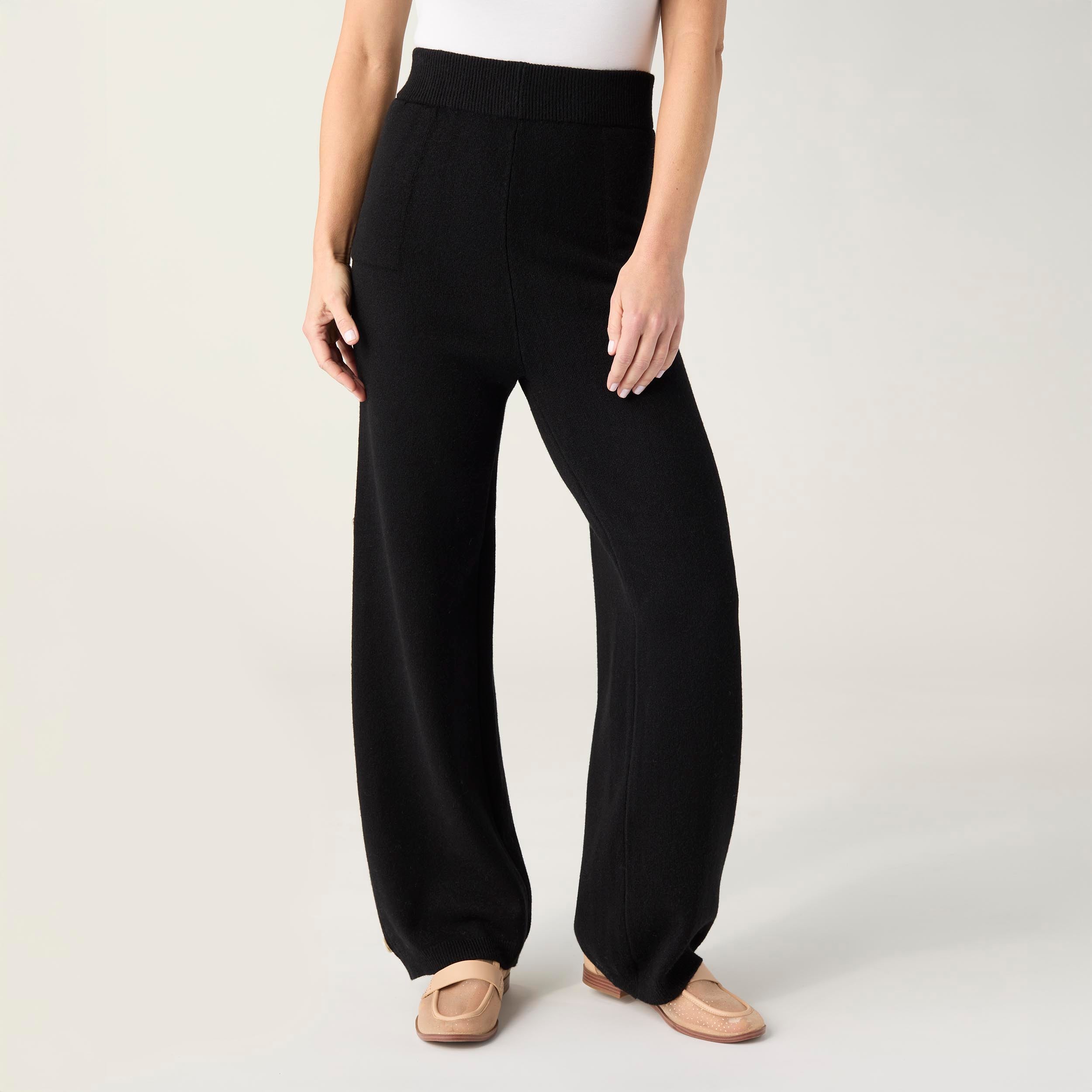 Heavenly-Luxe Button Detail Black Pant