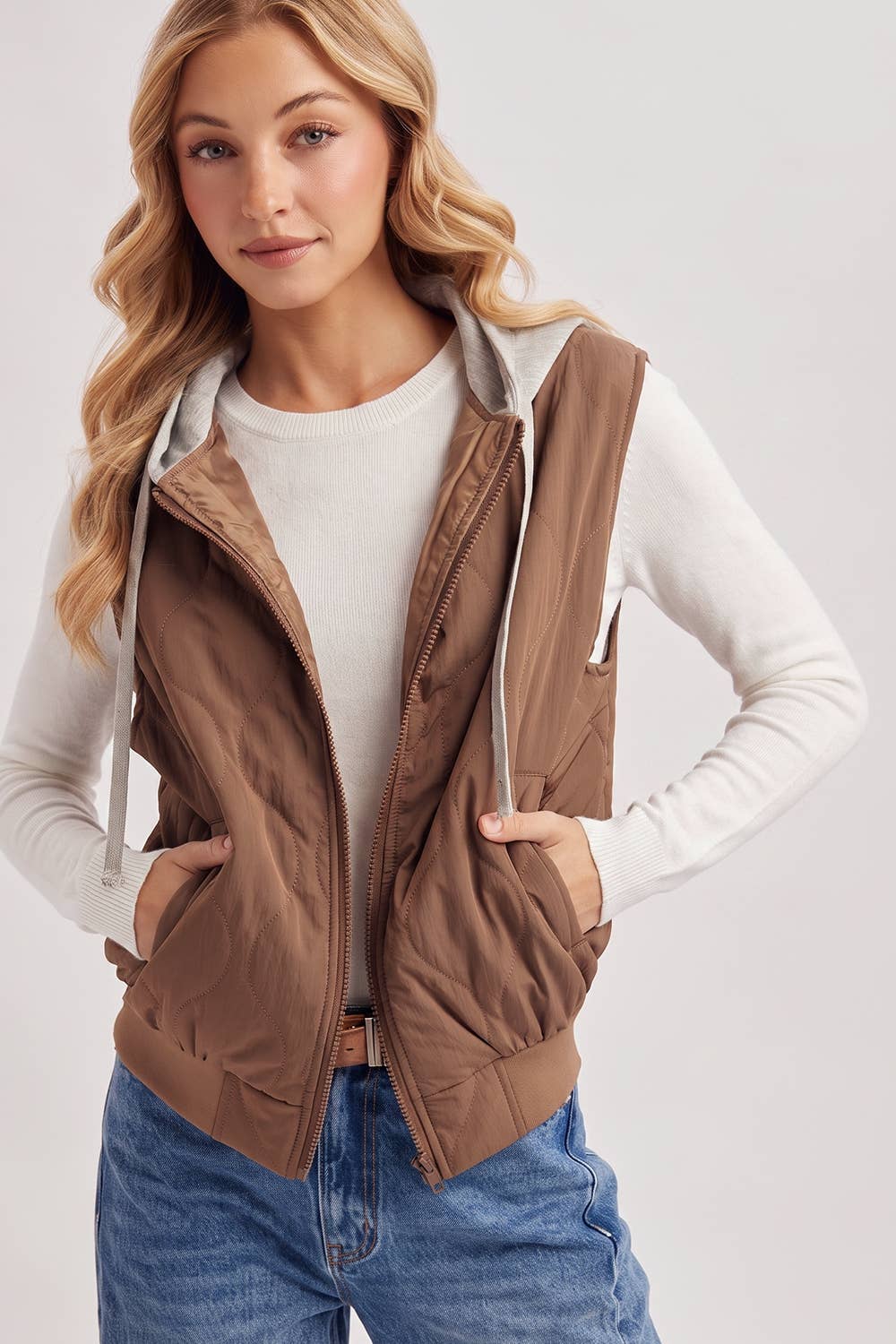 ZIPPER FRONT QUILTED PUFFER VEST CONTRAST HOODIE VEST: ASH / S