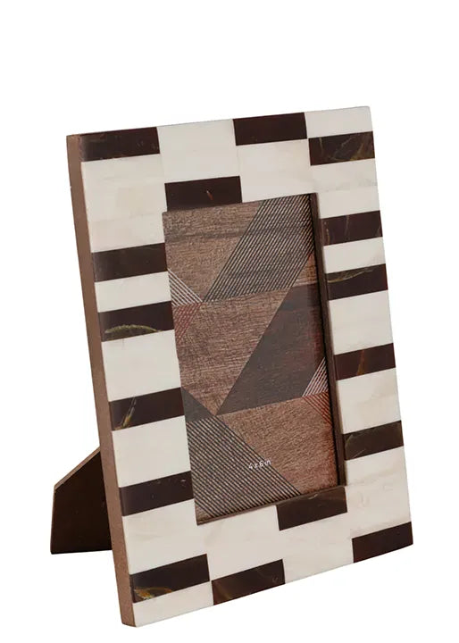 Wills Home & Garden > Decor 4x6" Stripe Wood & Resin Frame