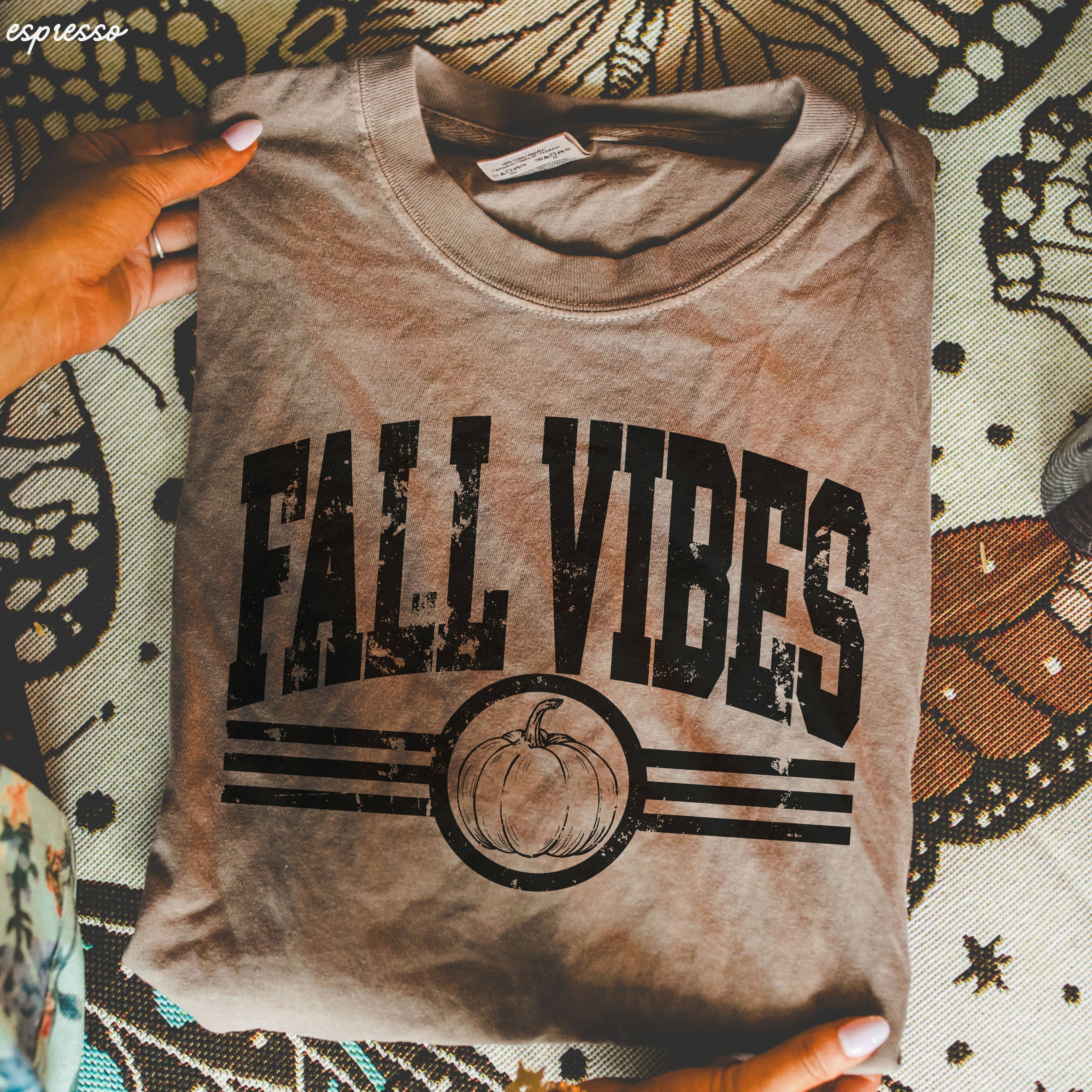 Fall Vibes Tee *13 Colors (S-3X): Large / Ivory