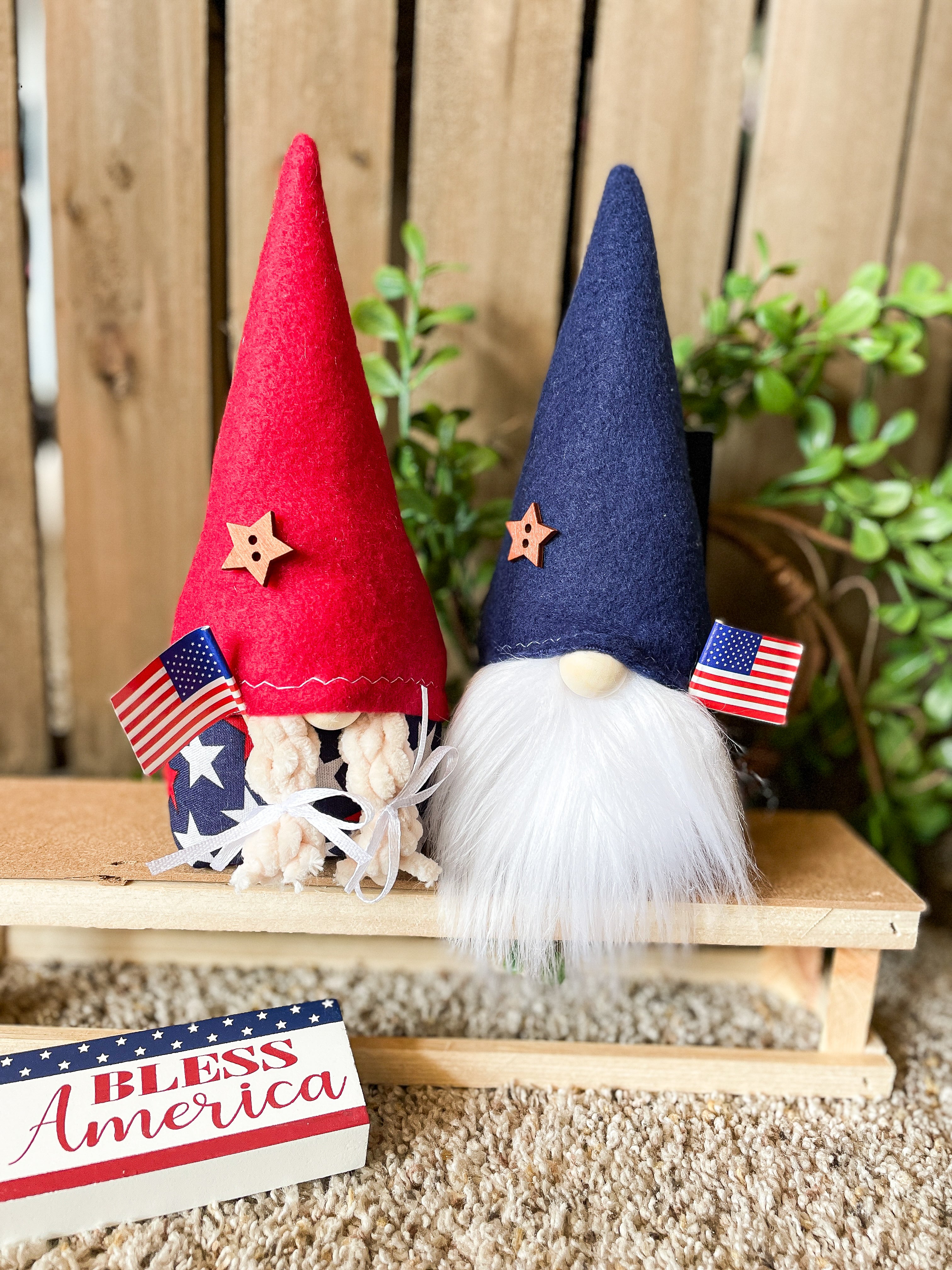 United We Stand Gnomes