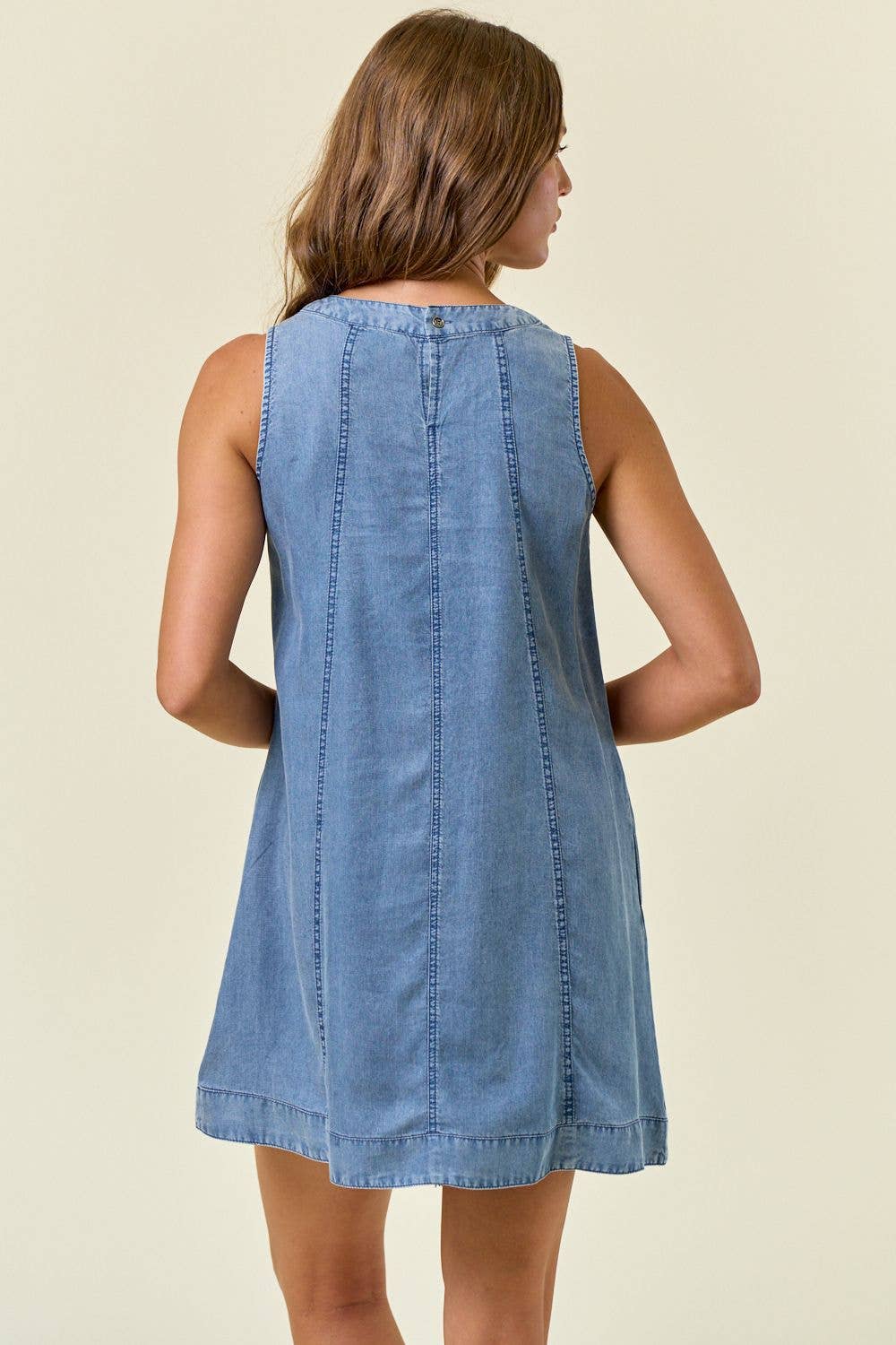 Chambray Round Neckline Sleeveless A-Line Mini Dress -28027D: LT.DENIM / S