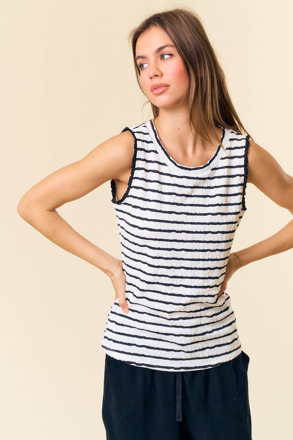 TEXTURED STRIPE KNIT RUFFLE TANK TOP - 44337T-1: Black / L