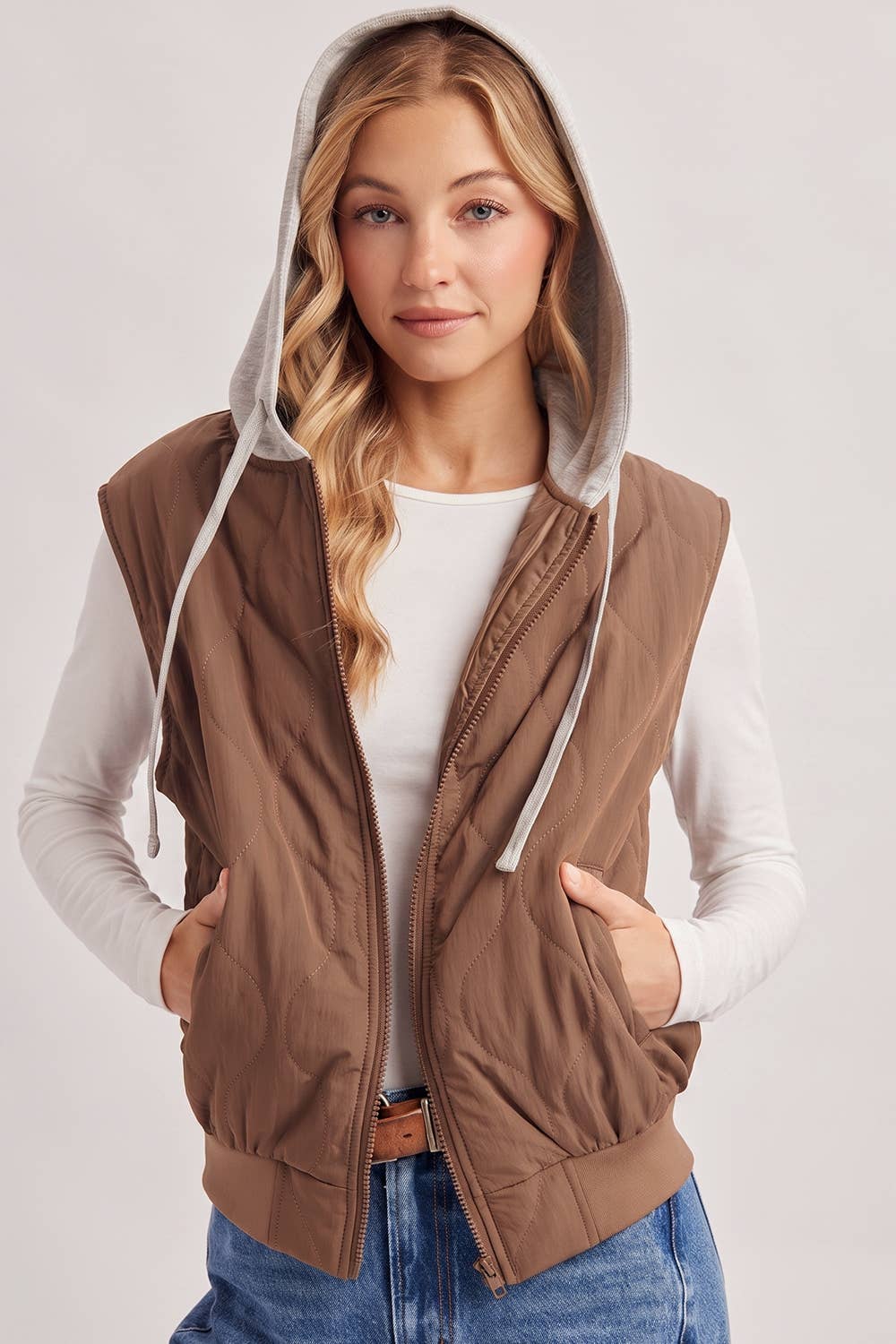 ZIPPER FRONT QUILTED PUFFER VEST CONTRAST HOODIE VEST: ASH / S