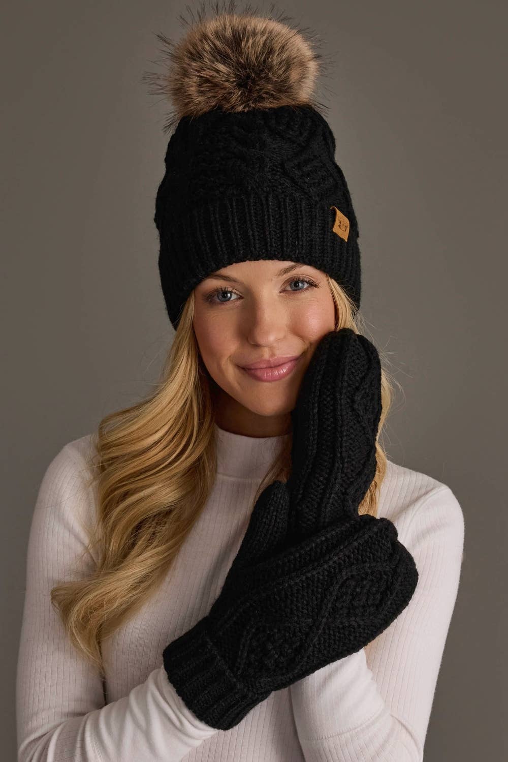 Panache Apparel Co. Black Cable Knit Mittens