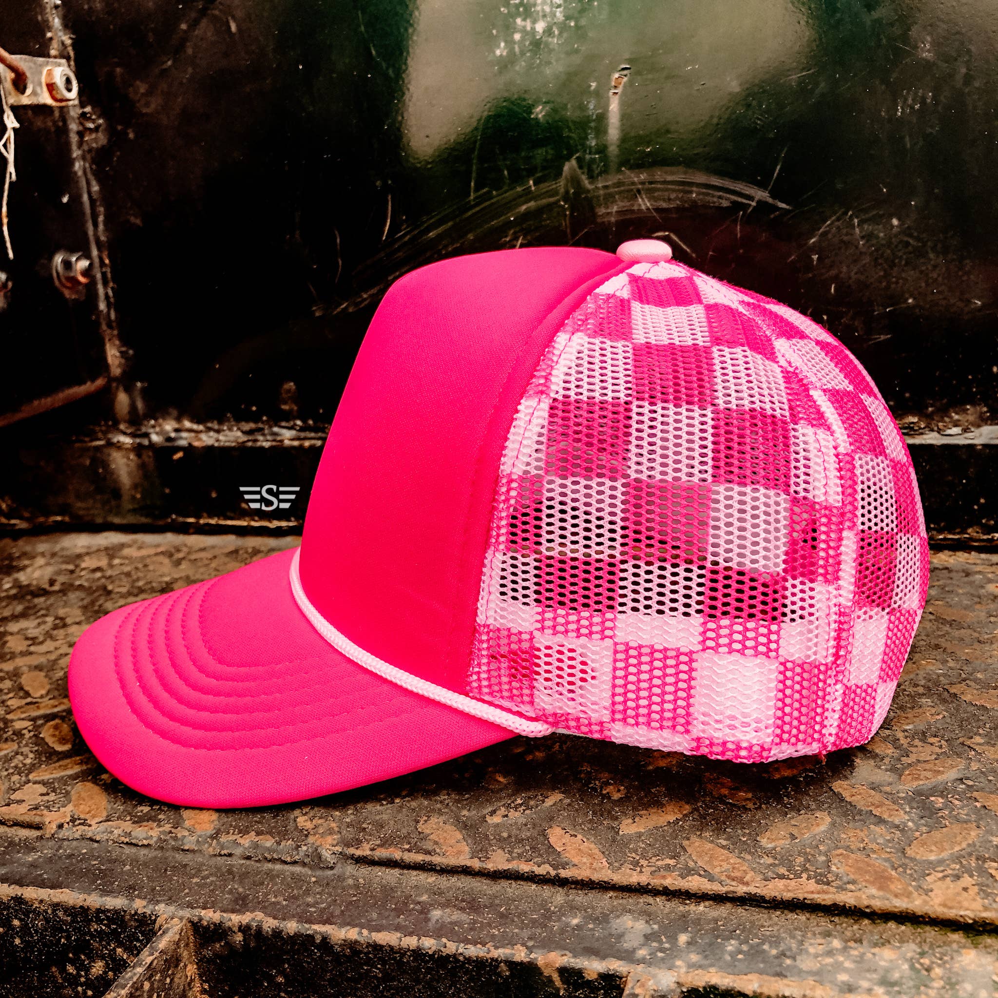 Checkered Mesh Back Baseball Trucker Hat
