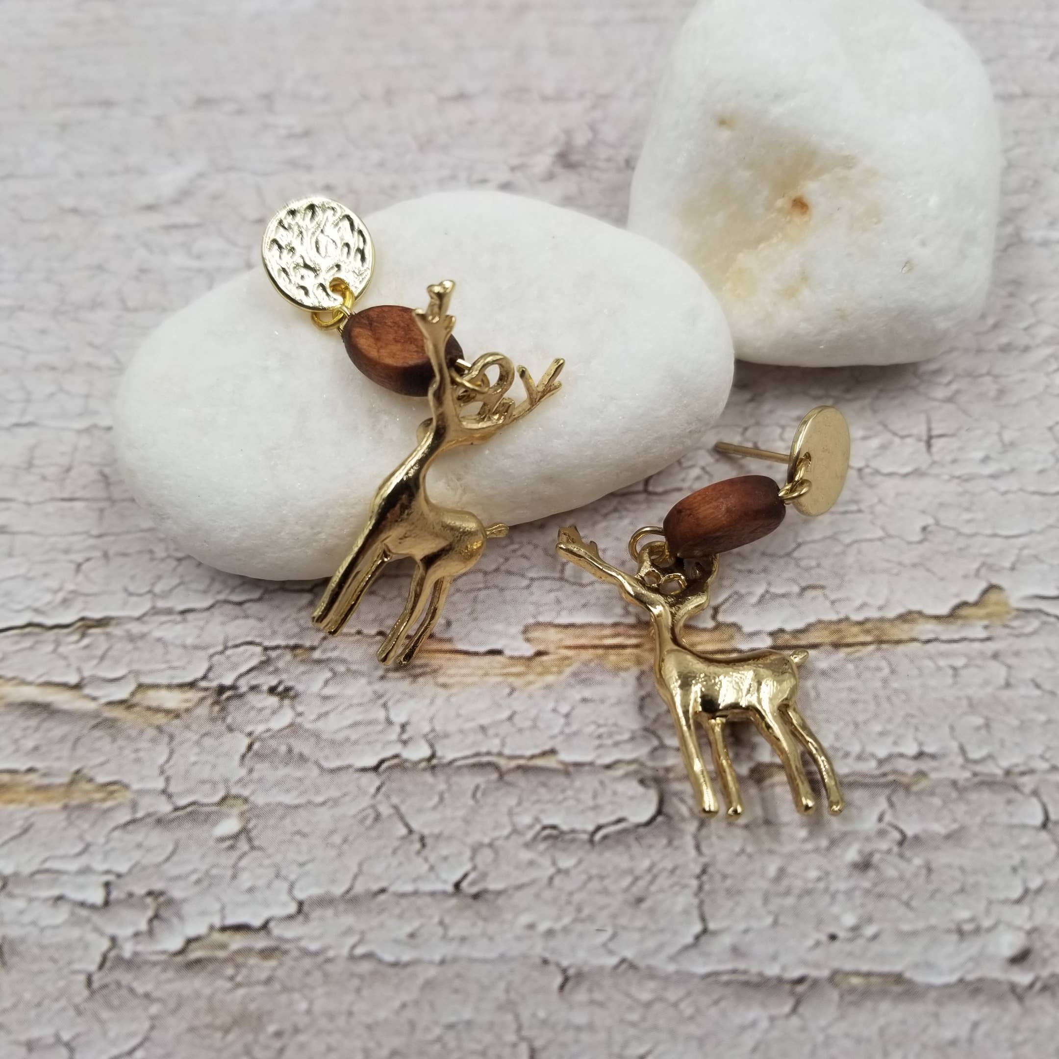 Treasure Wholesale Earrings Christmas Reindeer Wood Alloy Earrings