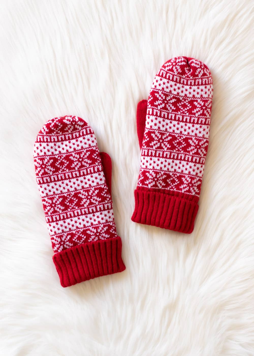 Red & White Winter Pattern Mittens
