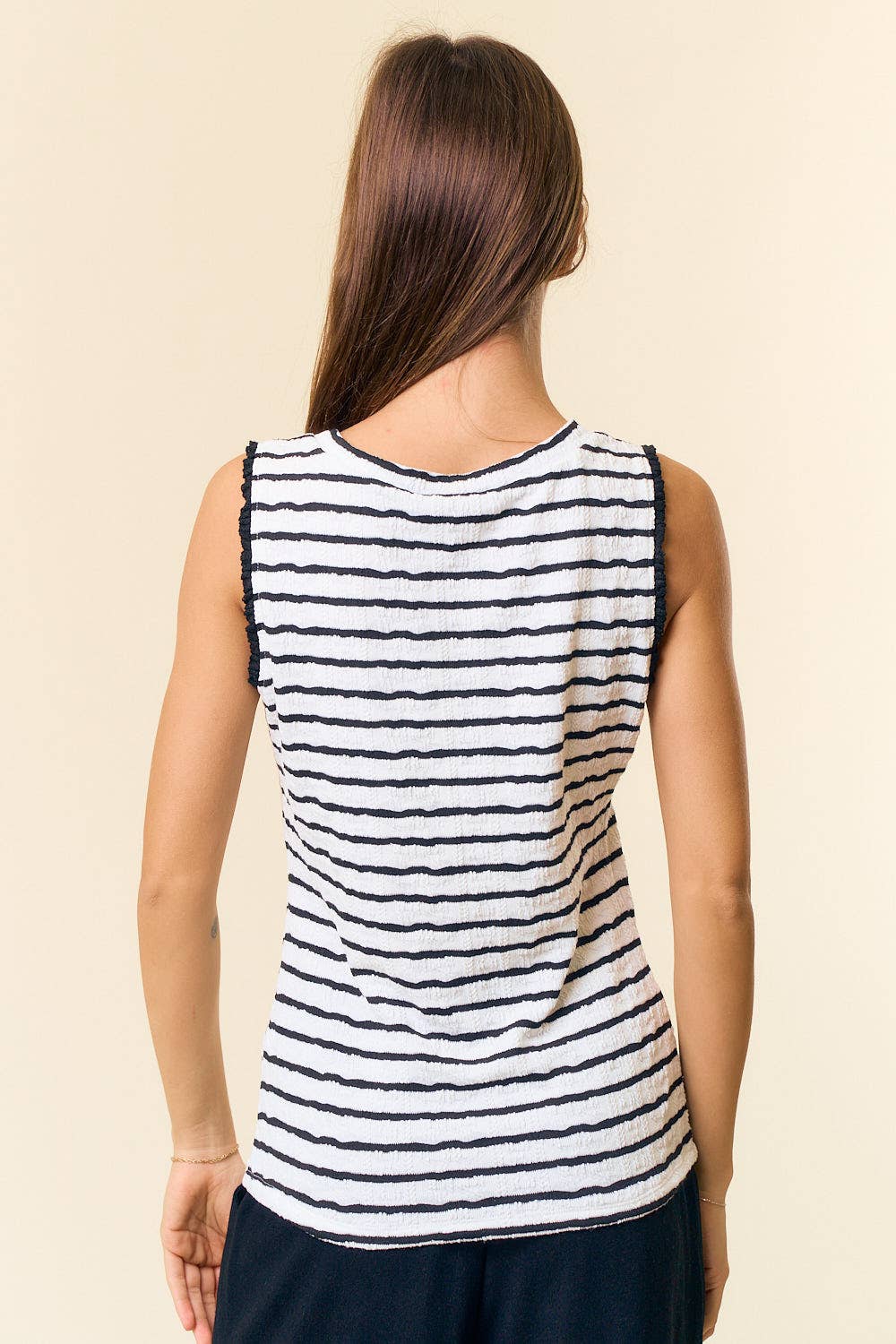 TEXTURED STRIPE KNIT RUFFLE TANK TOP - 44337T-1: Black / L