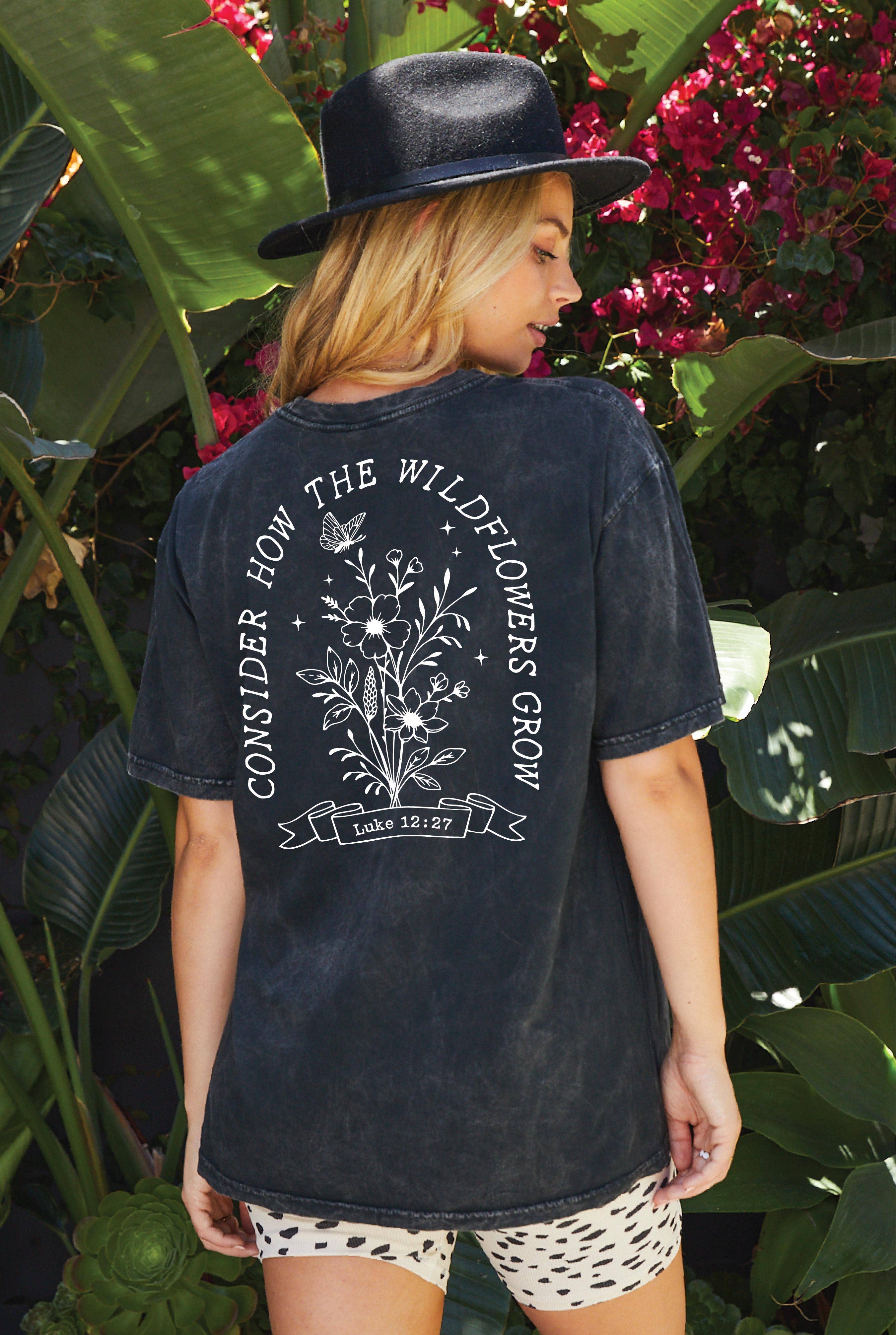 CONSIDER HOW Front & Back Mineral Graphic Top: DENIM BLUE / S