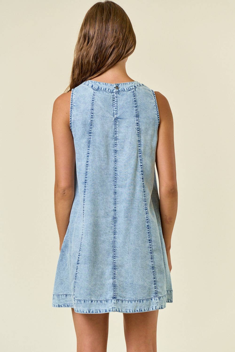 Chambray Round Neckline Sleeveless A-Line Mini Dress -28027D: LT.DENIM / L