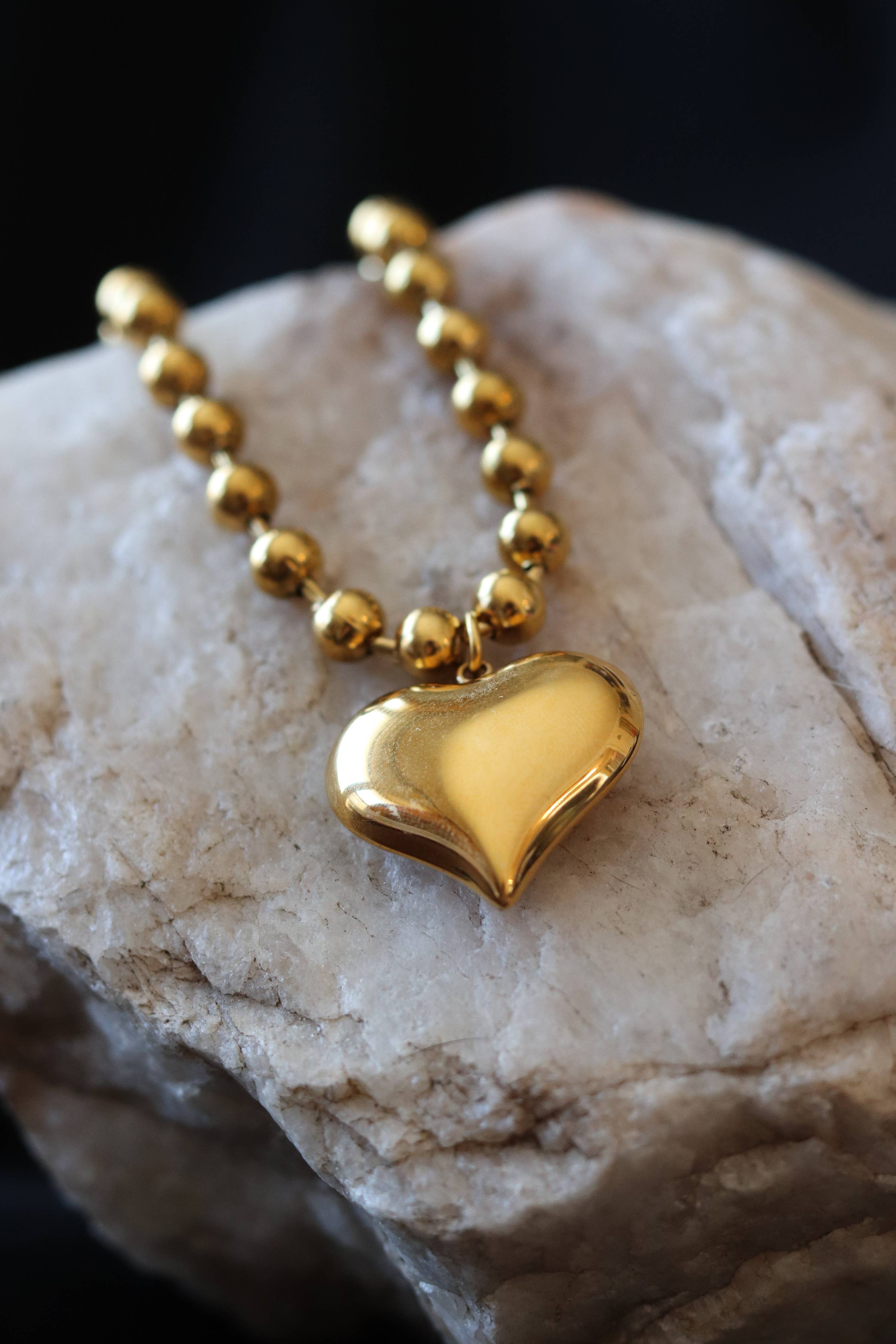 Gold Harlow Chunky Heart Ball Chain Necklace – 18K Gold Plated Stainless Steel Pendant