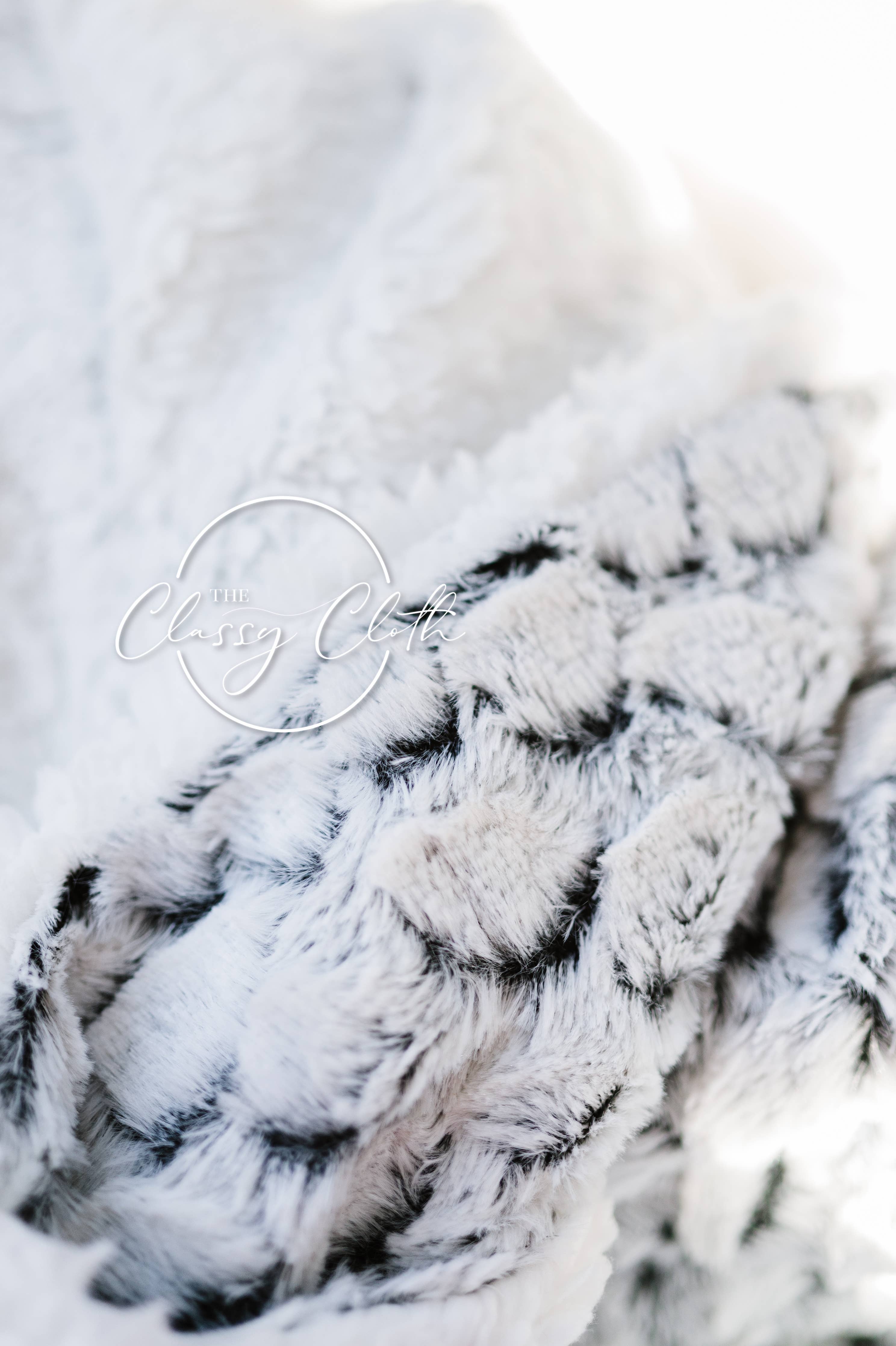 Grey Pebble Faux Fur Throw
