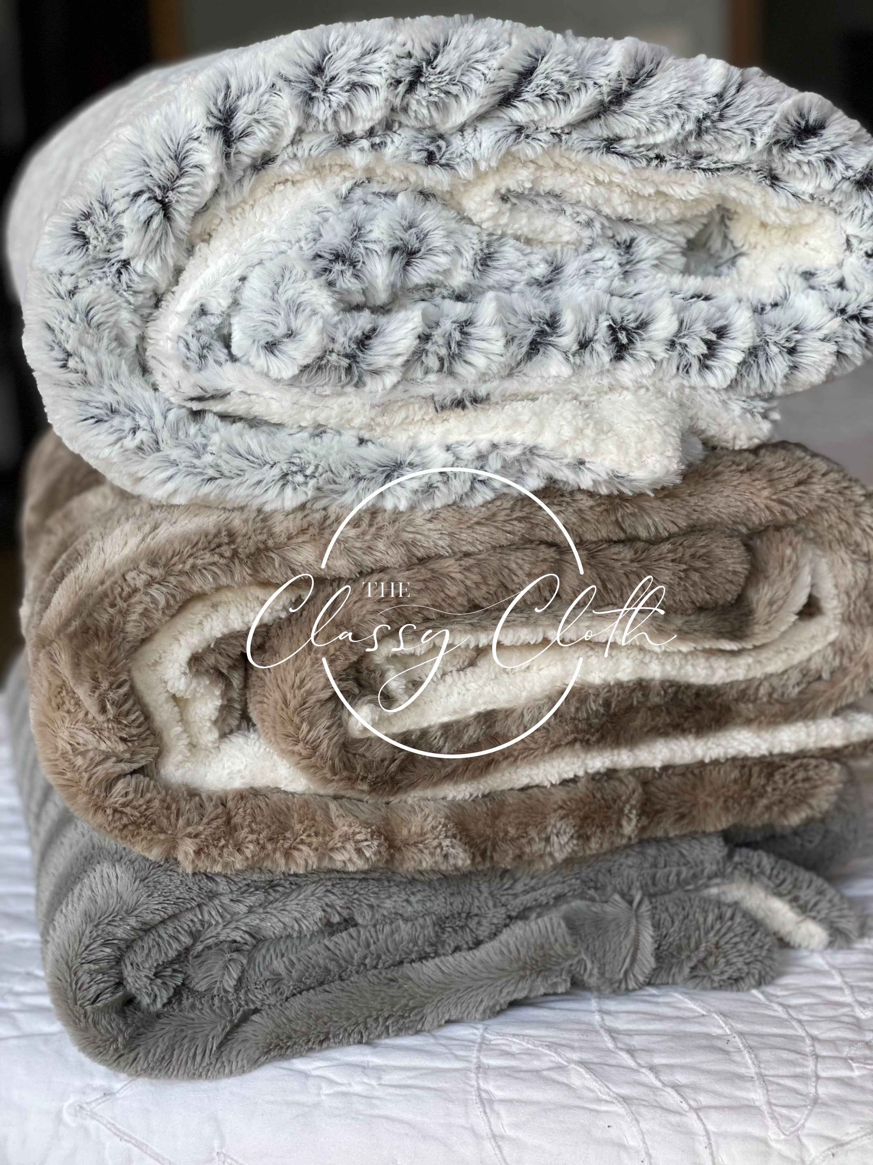 Grey Pebble Faux Fur Throw