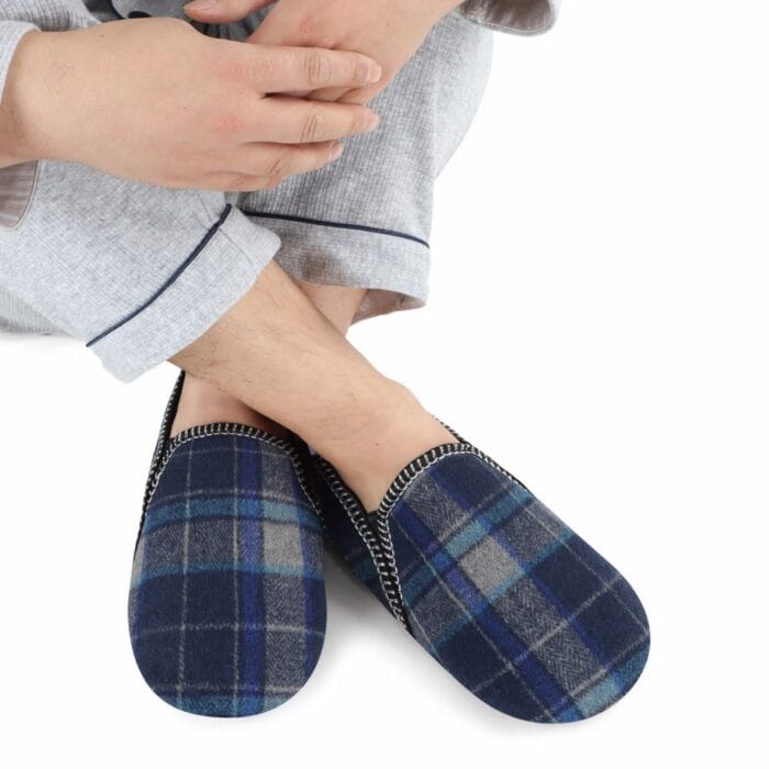 Snoozies Slippers Men's Modern Alpine Snoozies Slippers