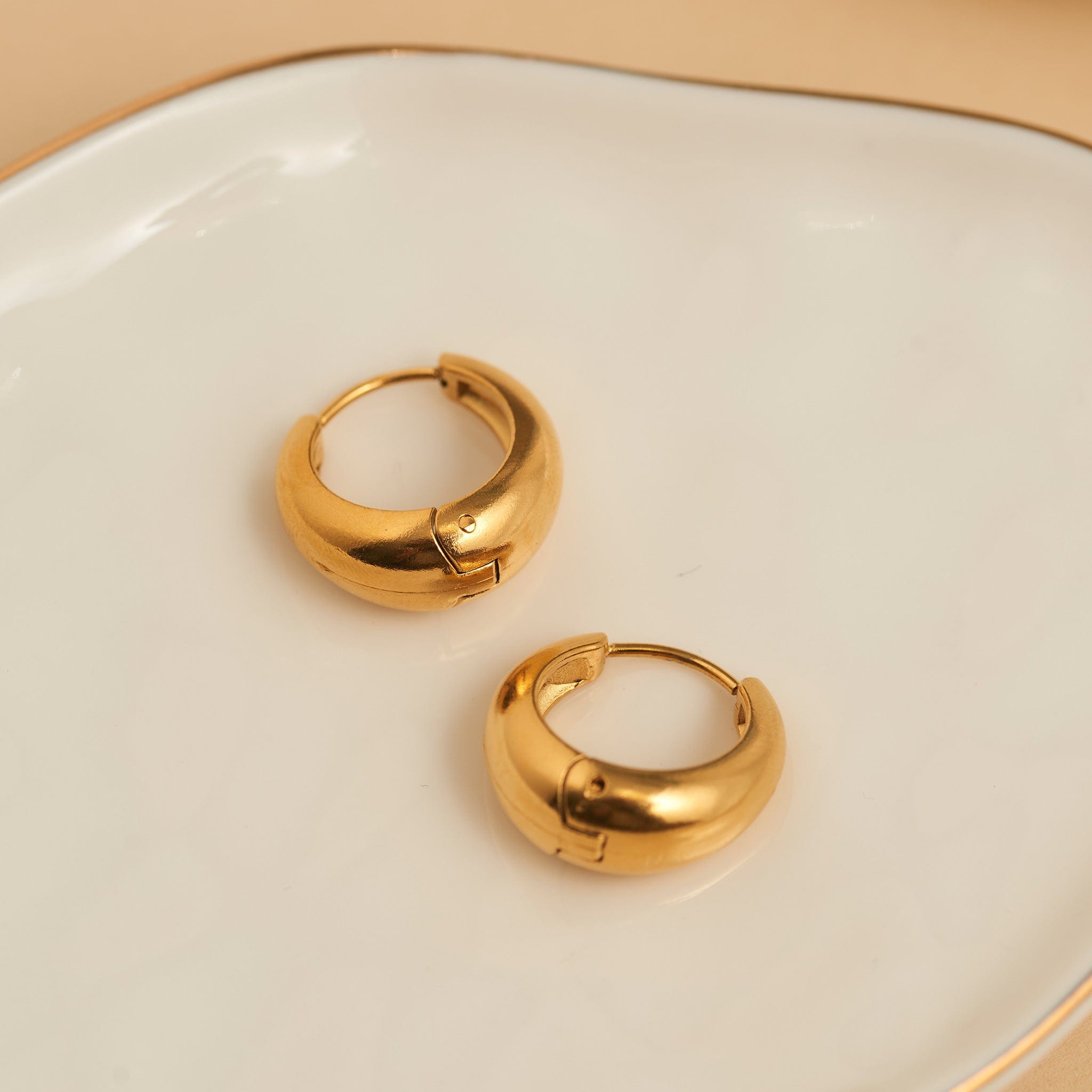 MJJ #8 (Melissa) Earrings Narelle Waterproof Graduated Hoop Earrings Gold