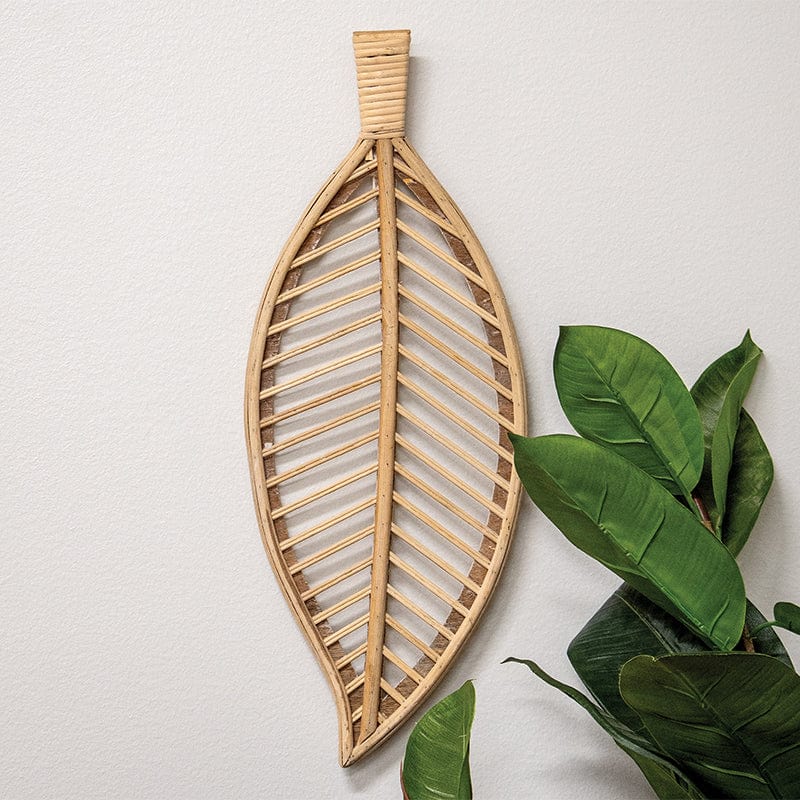 Natural Wood Laurel Leaf Wall Hanger