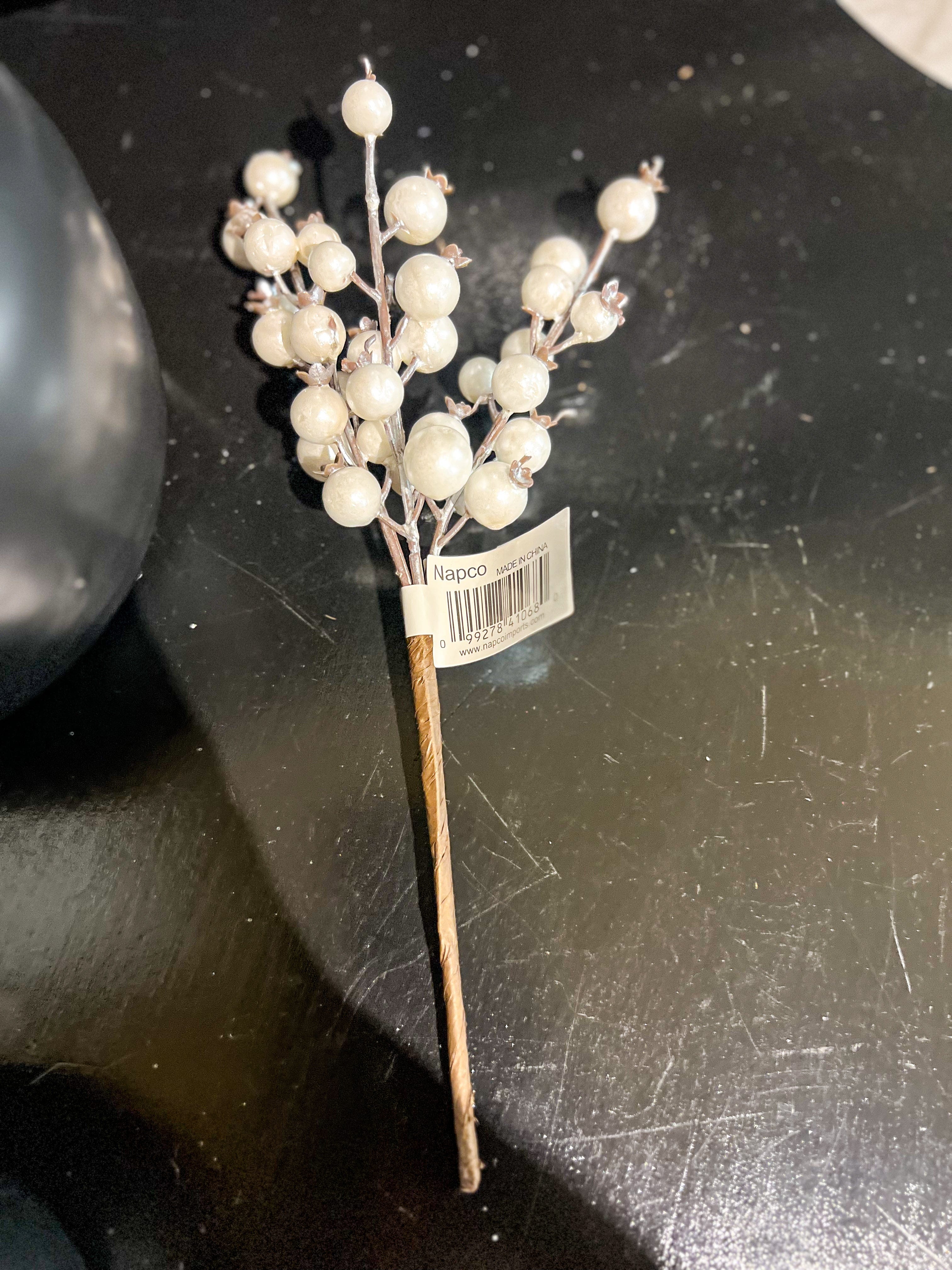 Pearl White Berry Pick