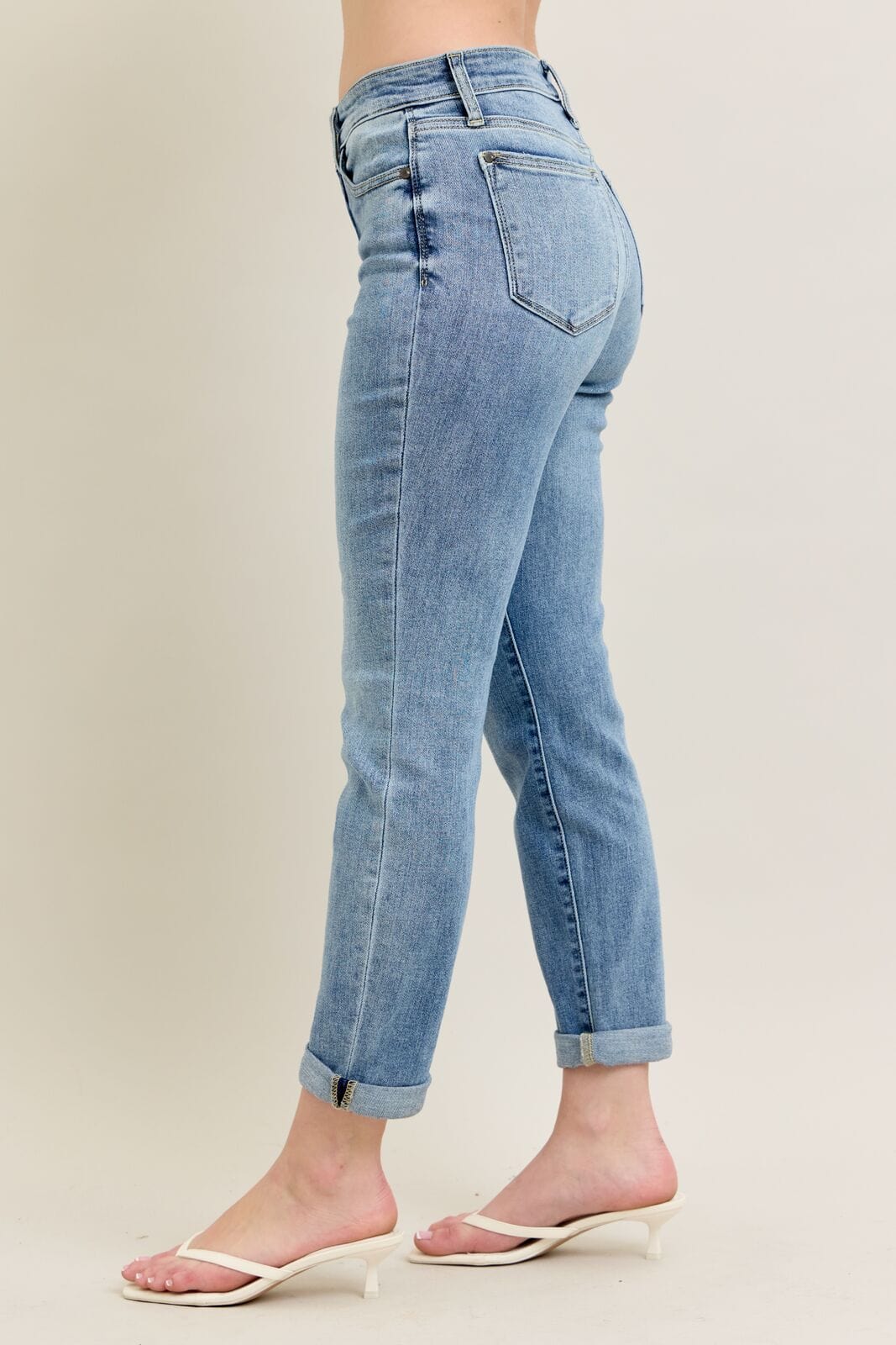 Phoebe Mid-Rise Boyfriend Crop Judy Blue Jeans