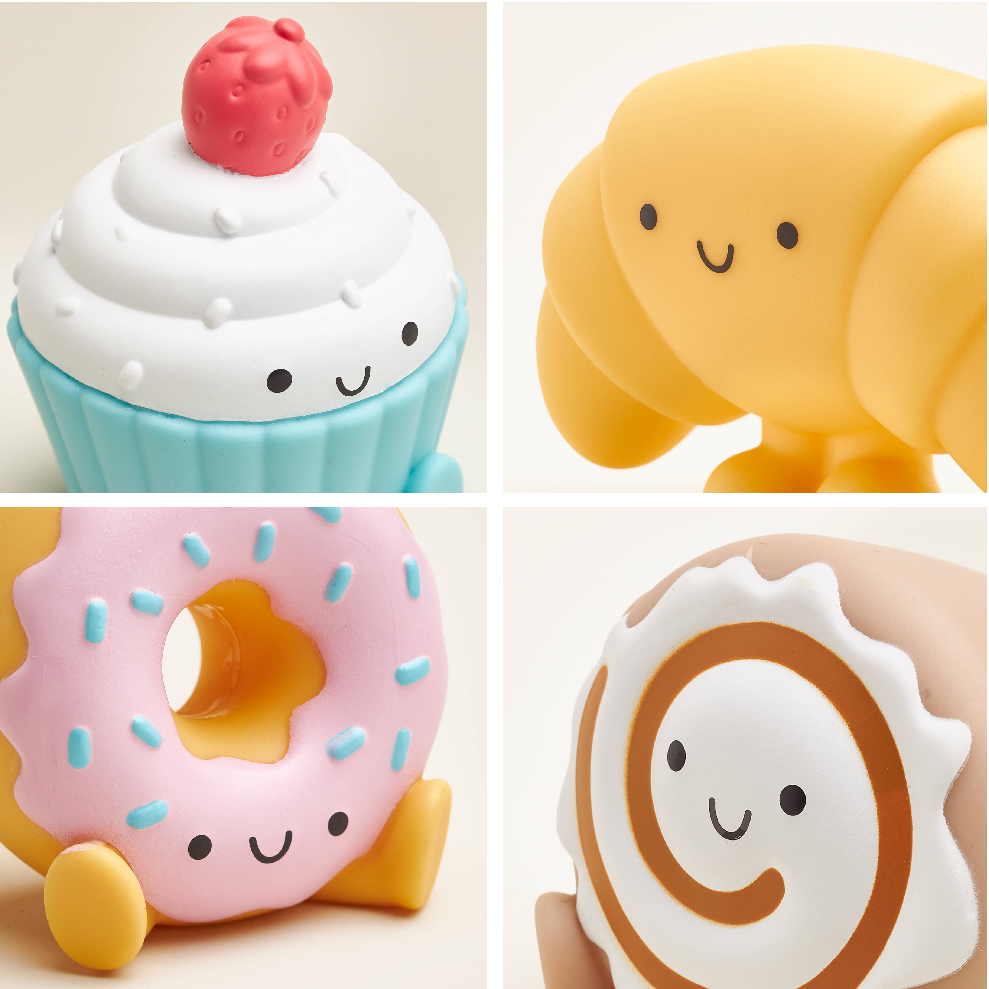 Put & Take Itzy Play Bakery™