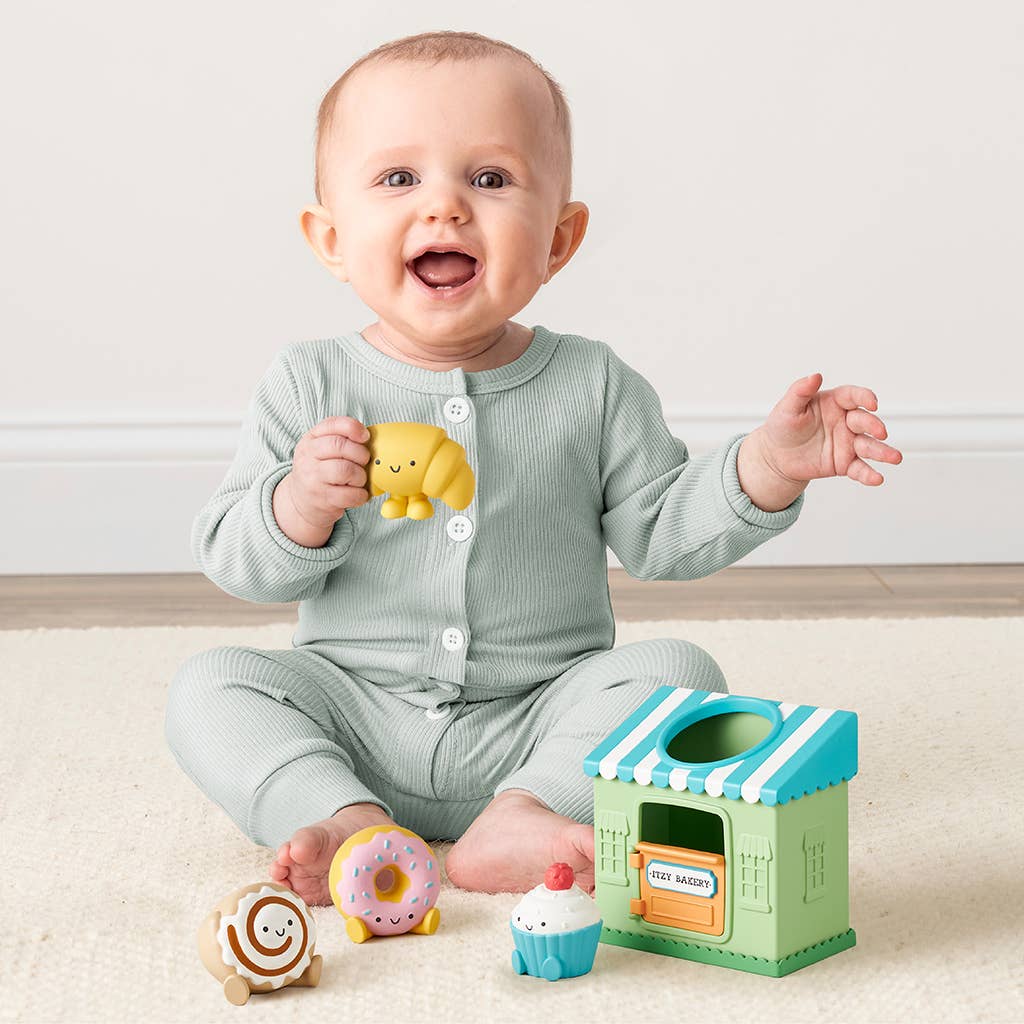 Put & Take Itzy Play Bakery™