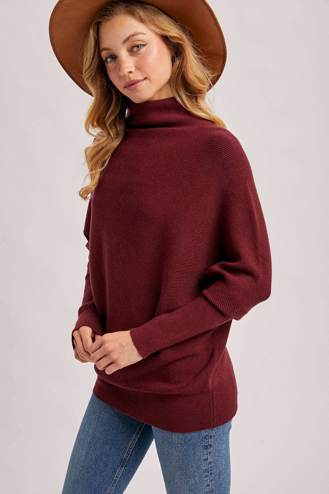 SLOUCH NECK DOLMAN SLEEVED PULLOVER: HUNTER GREEN / M/L