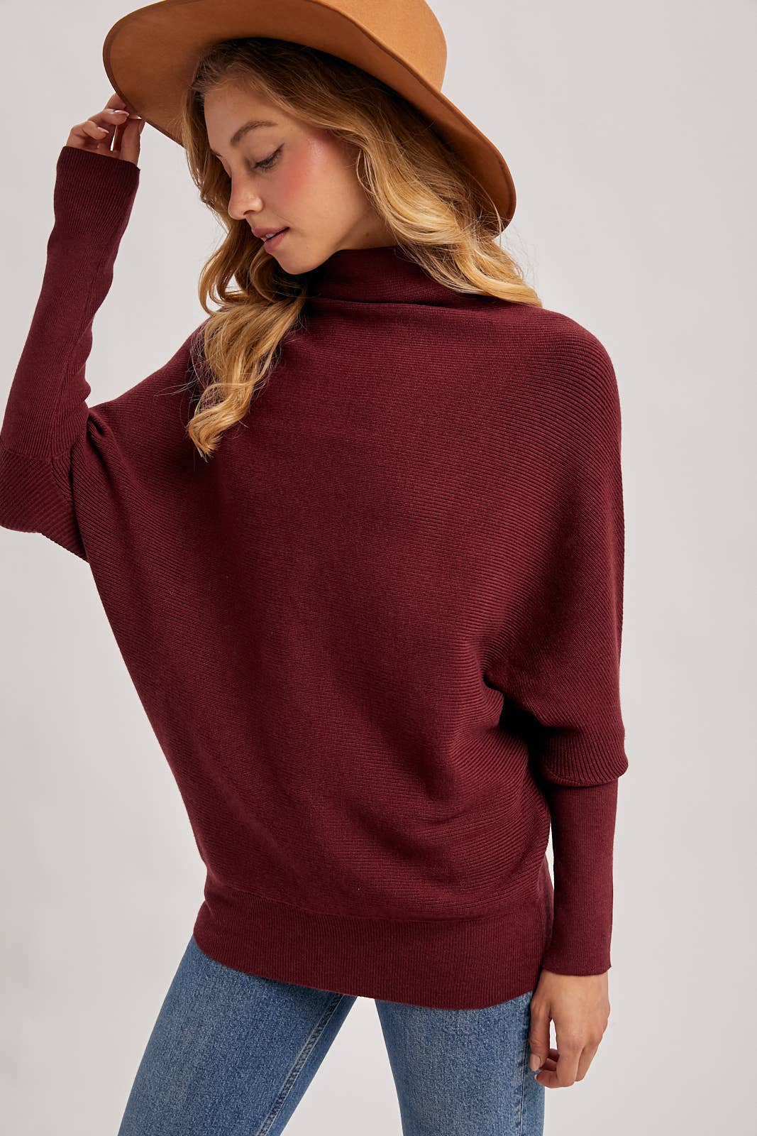 SLOUCH NECK DOLMAN SLEEVED PULLOVER: HUNTER GREEN / M/L