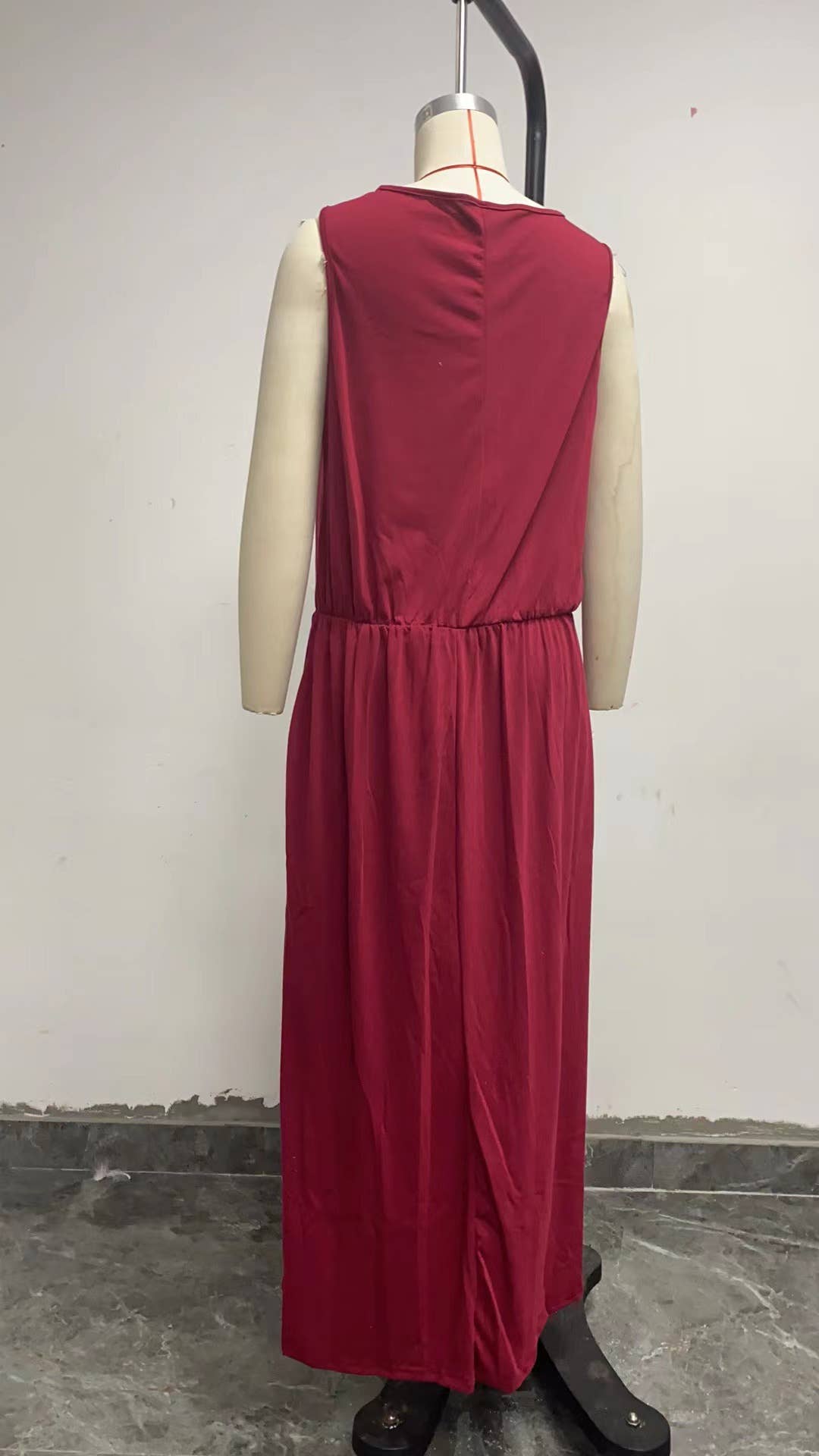 Solid Crew Neck Sleeveless Maxi Dress