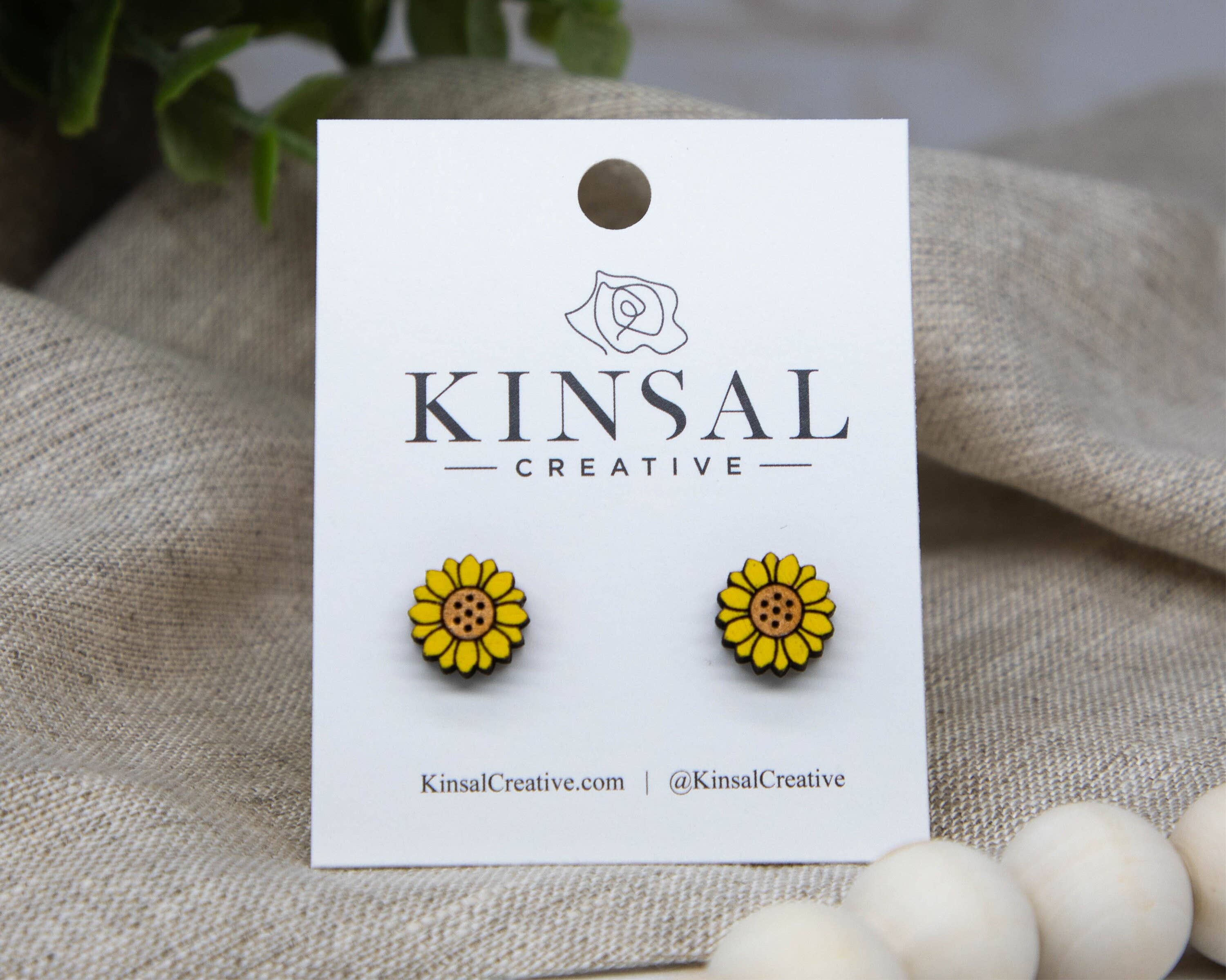 Kinsal Creative Earrings Sunflower Wood Stud Earrings