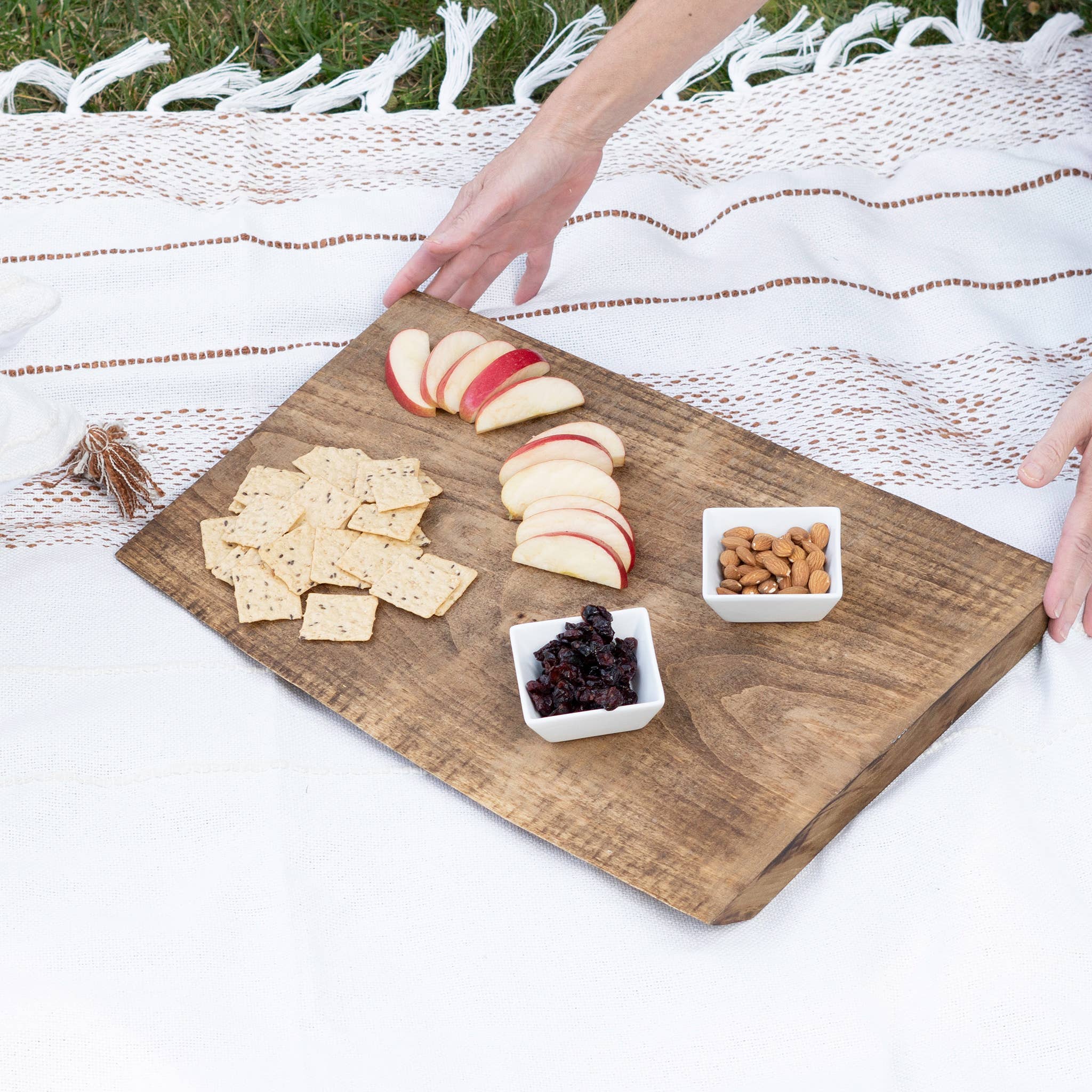 Elsie & Zoey Tylanne 50x70" Indoor/Outdoor Recycled Woven Throw Blanket: Sage