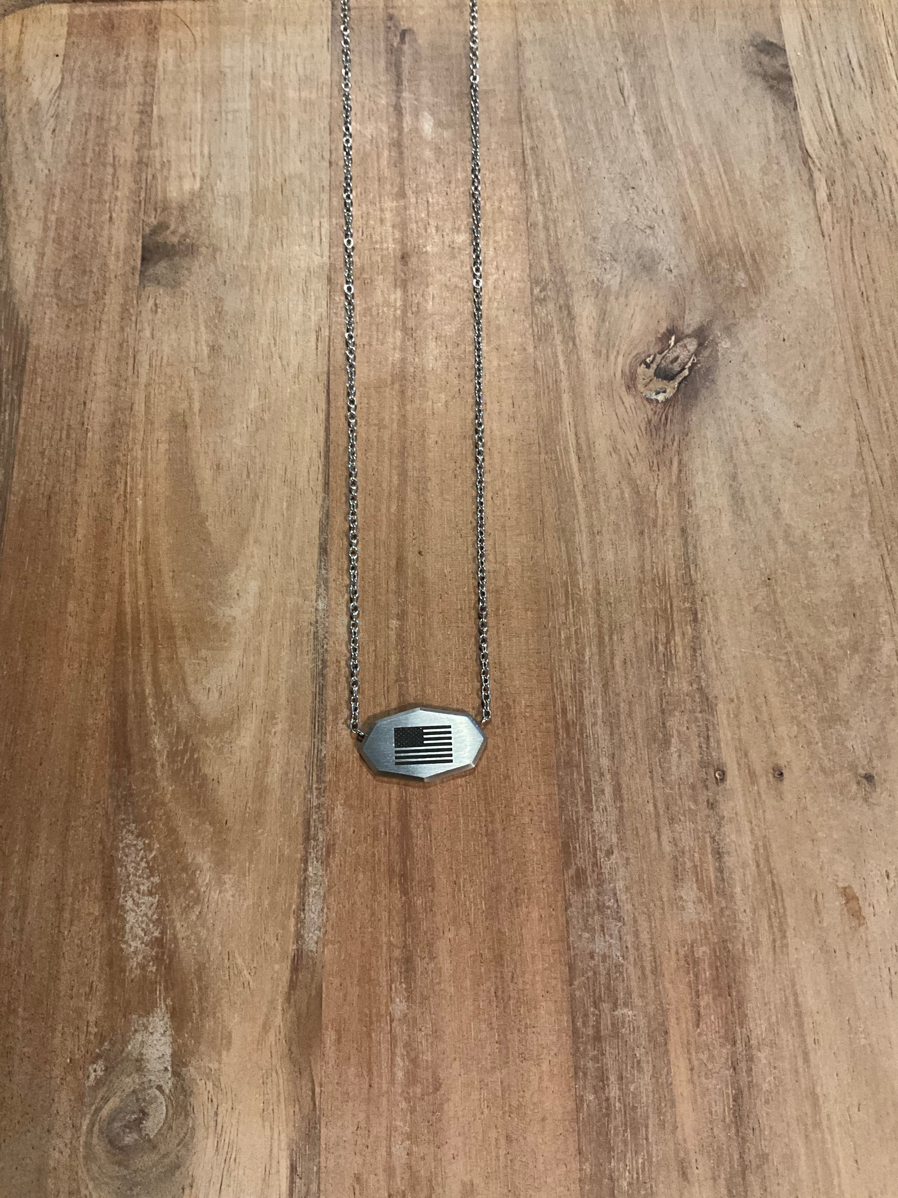 USA flag necklace