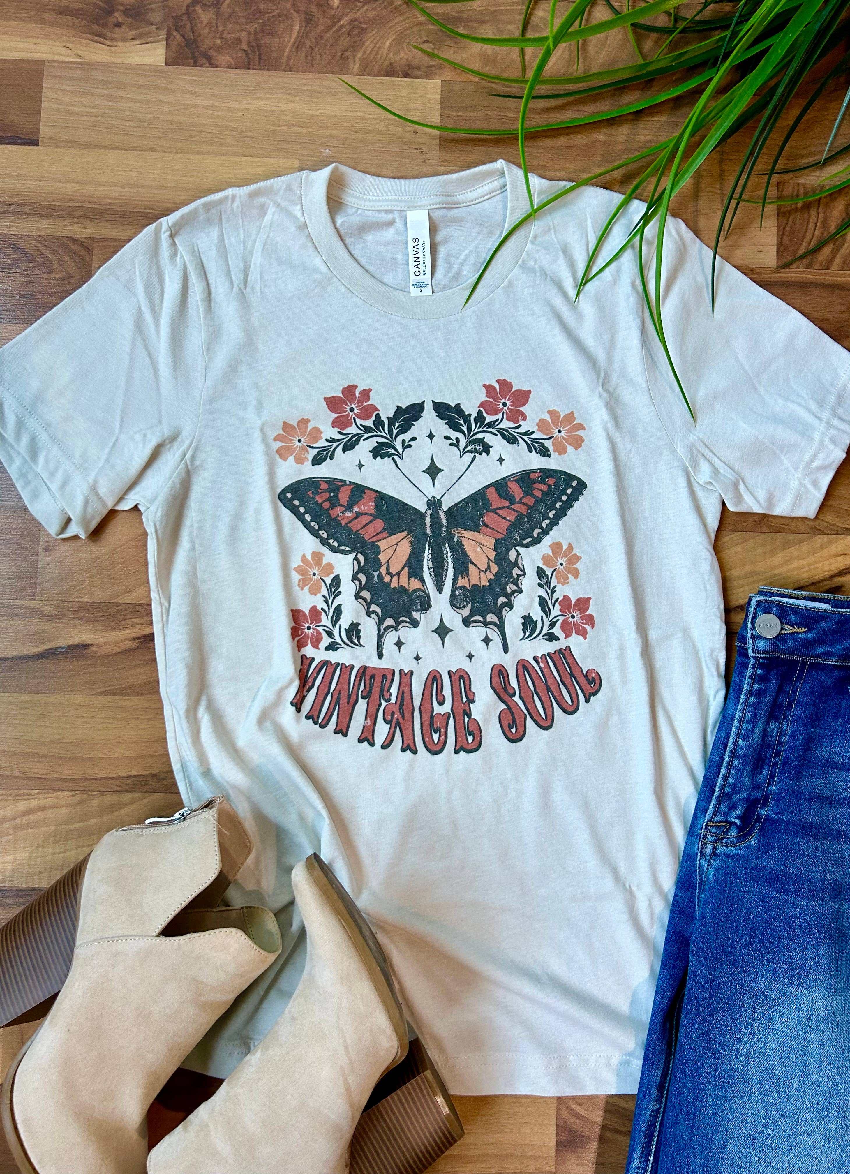 Willow Poppy Vintage Soul Graphic Tee