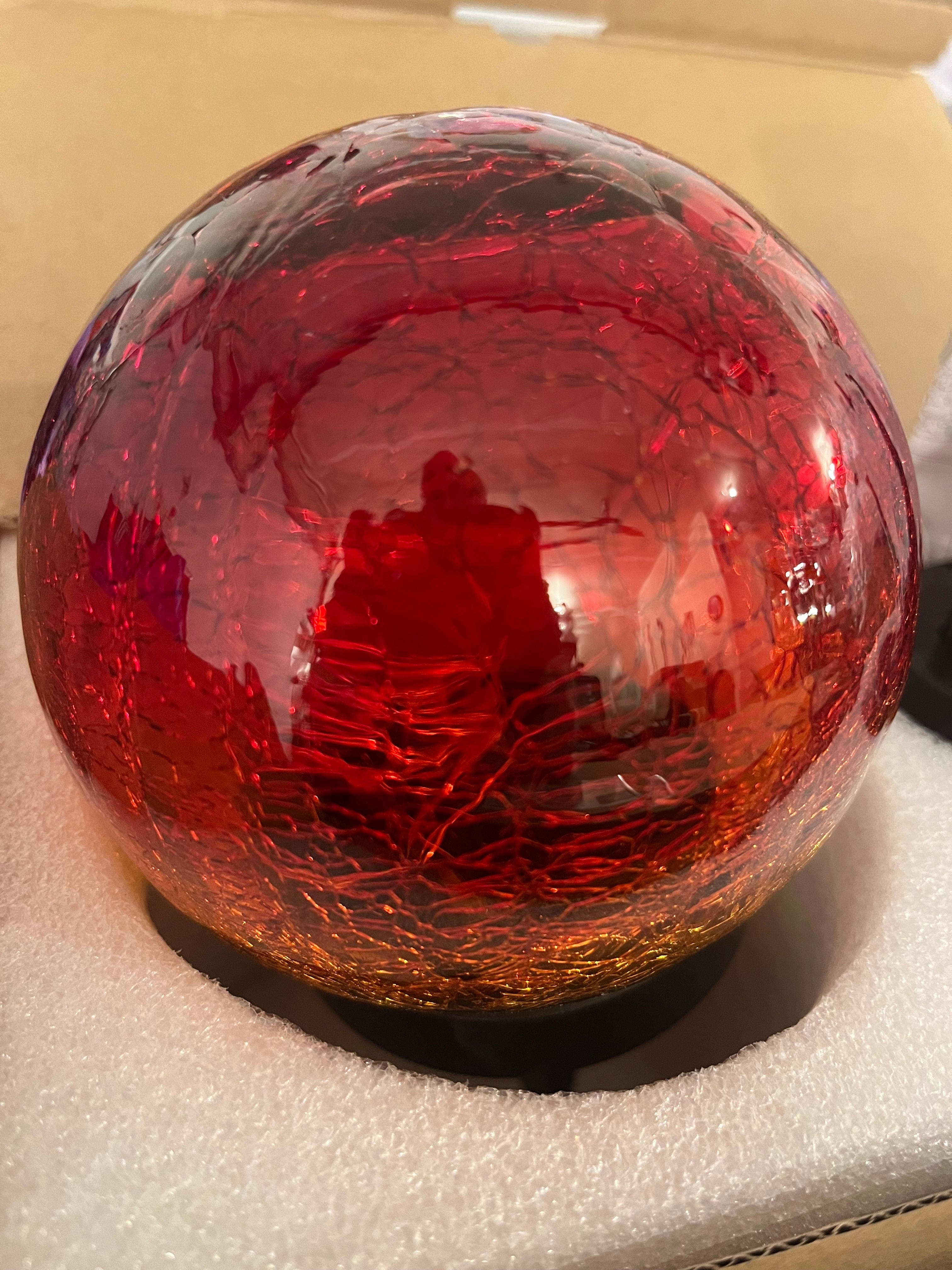 LED Red Solar Crackle Glass Globe